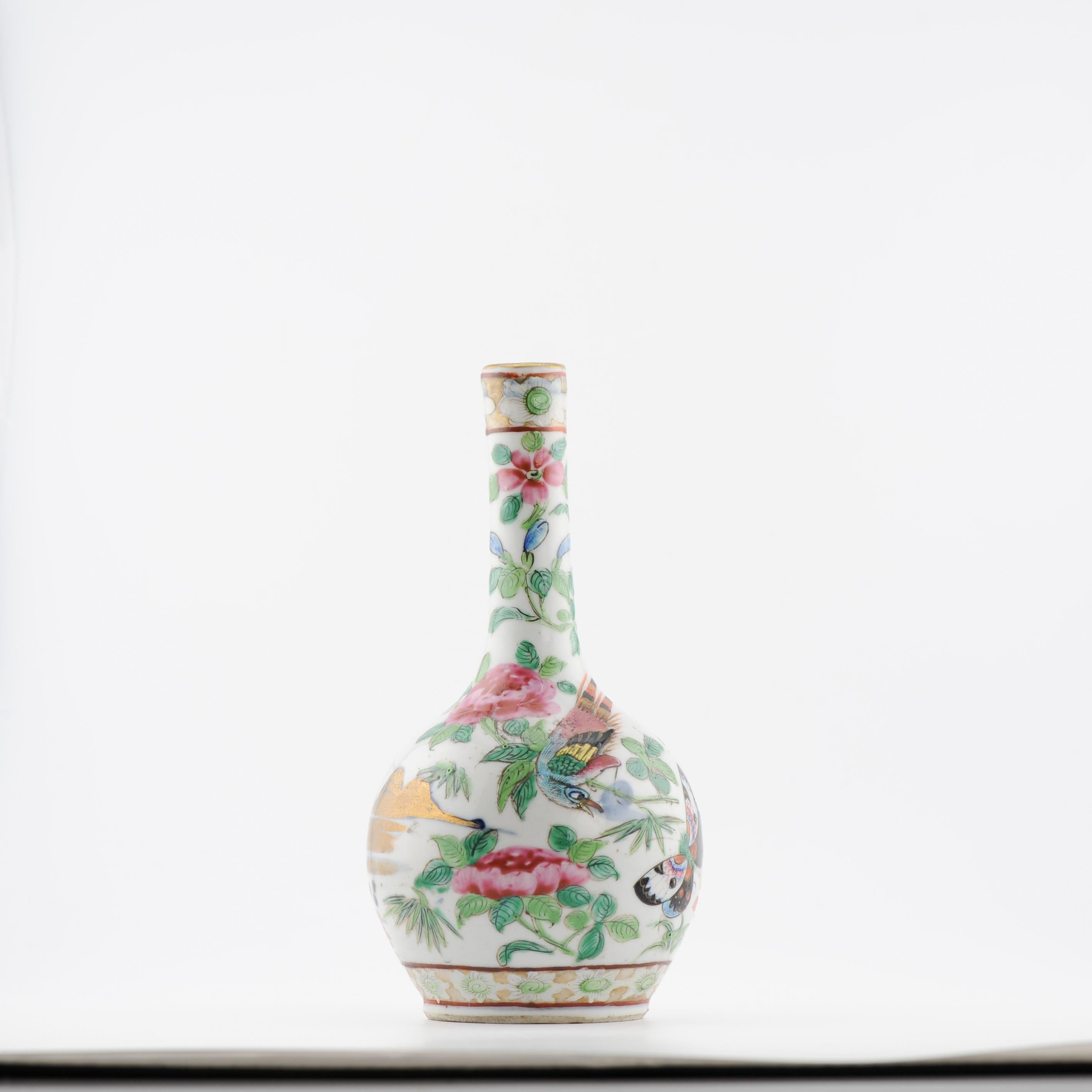 Antique 19th c Chinese Porcelain Cantonese Figural Plate Figures Qing Daoguang In Good Condition In Amsterdam, Noord Holland