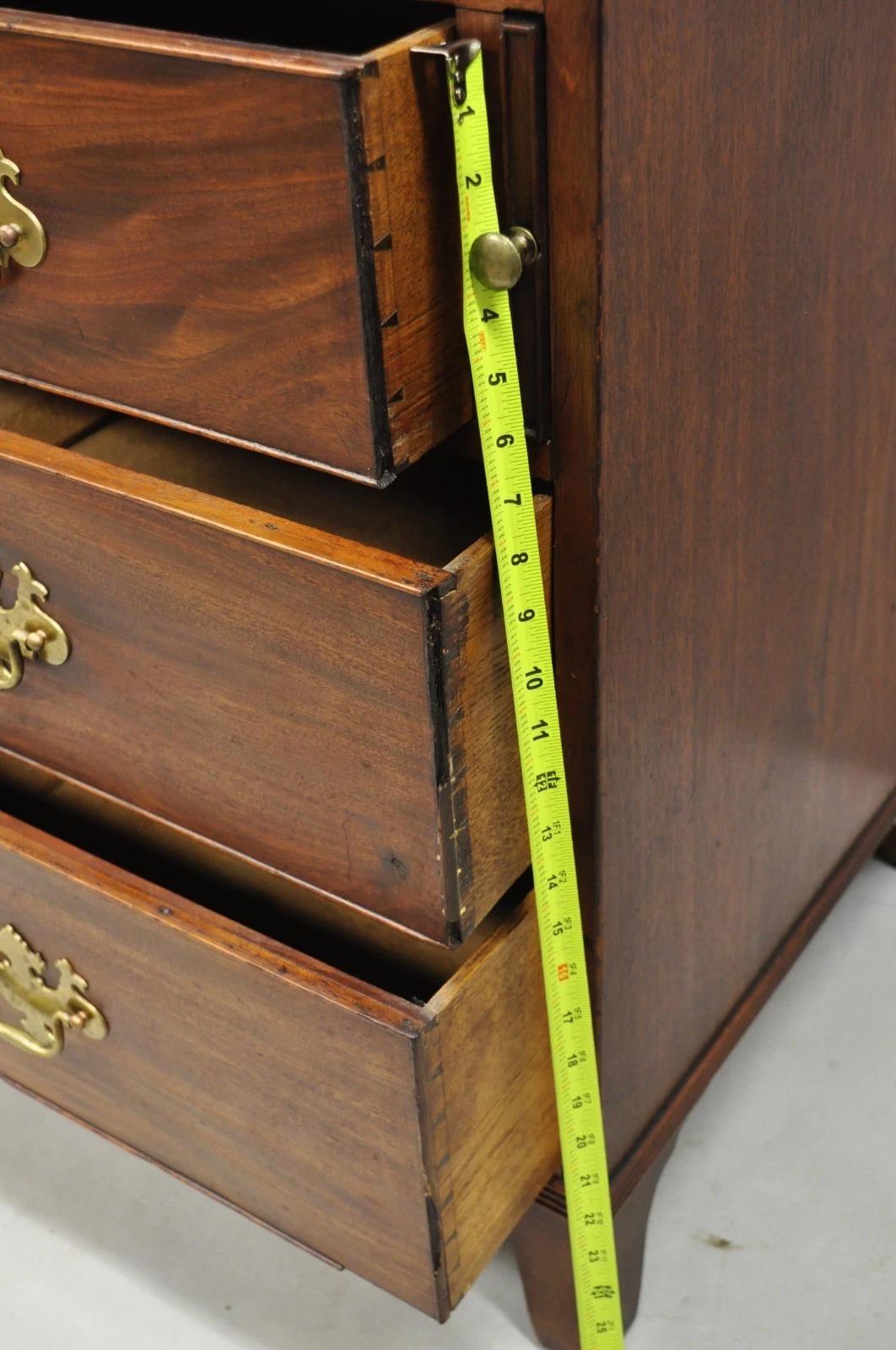 Antica scrivania Chippendale George III in mogano a fronte obliqua del 19° secolo in vendita 5