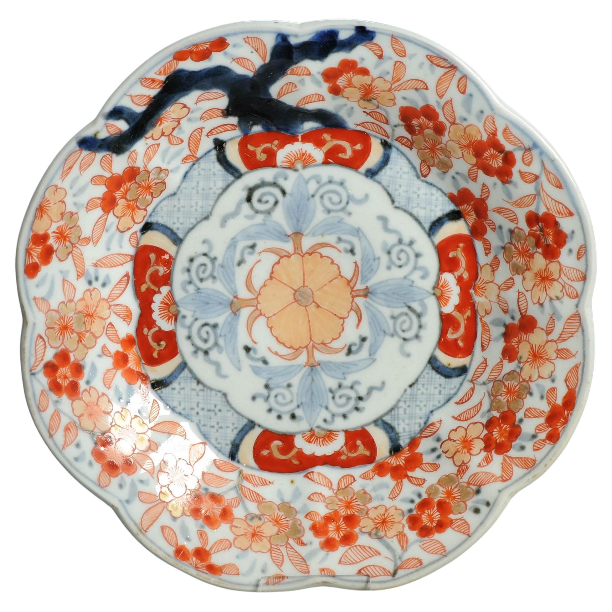 Antique 19th c Edo / Meiji Dynasty Japanese Porcelain Plate Dishe Imari