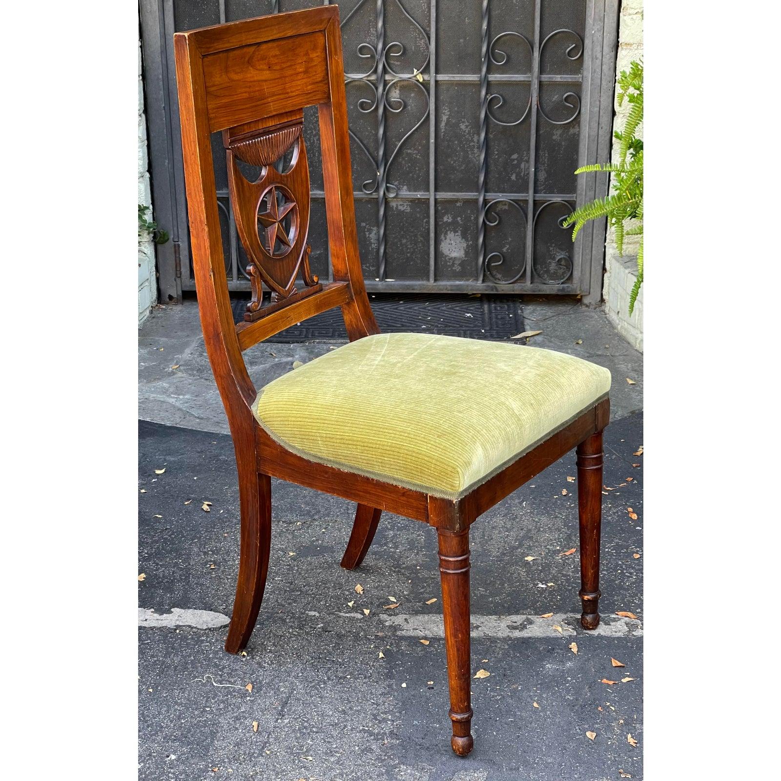 A.I.C. Star & Shield Coat of Arms Antique 19th C Dining Chair en vente 2