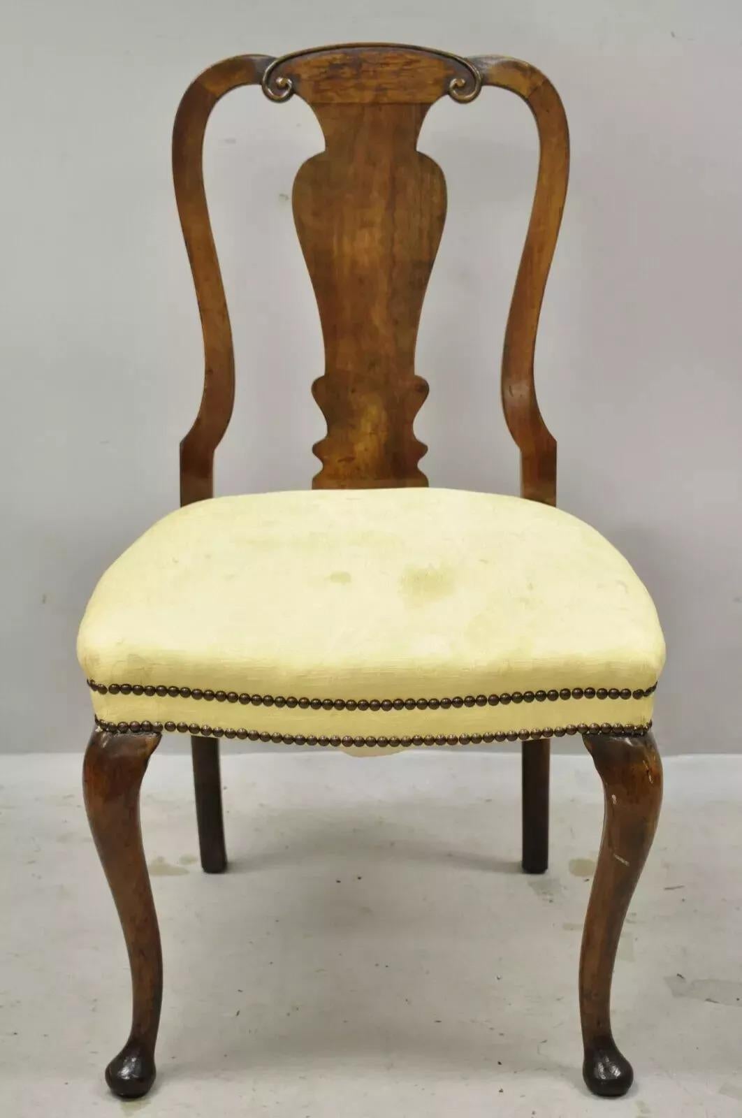 A.I.C. Queen Anne Burr Walnut Splat Back Dining Side Chair (chaise de salle à manger à dossier épais) en vente 4