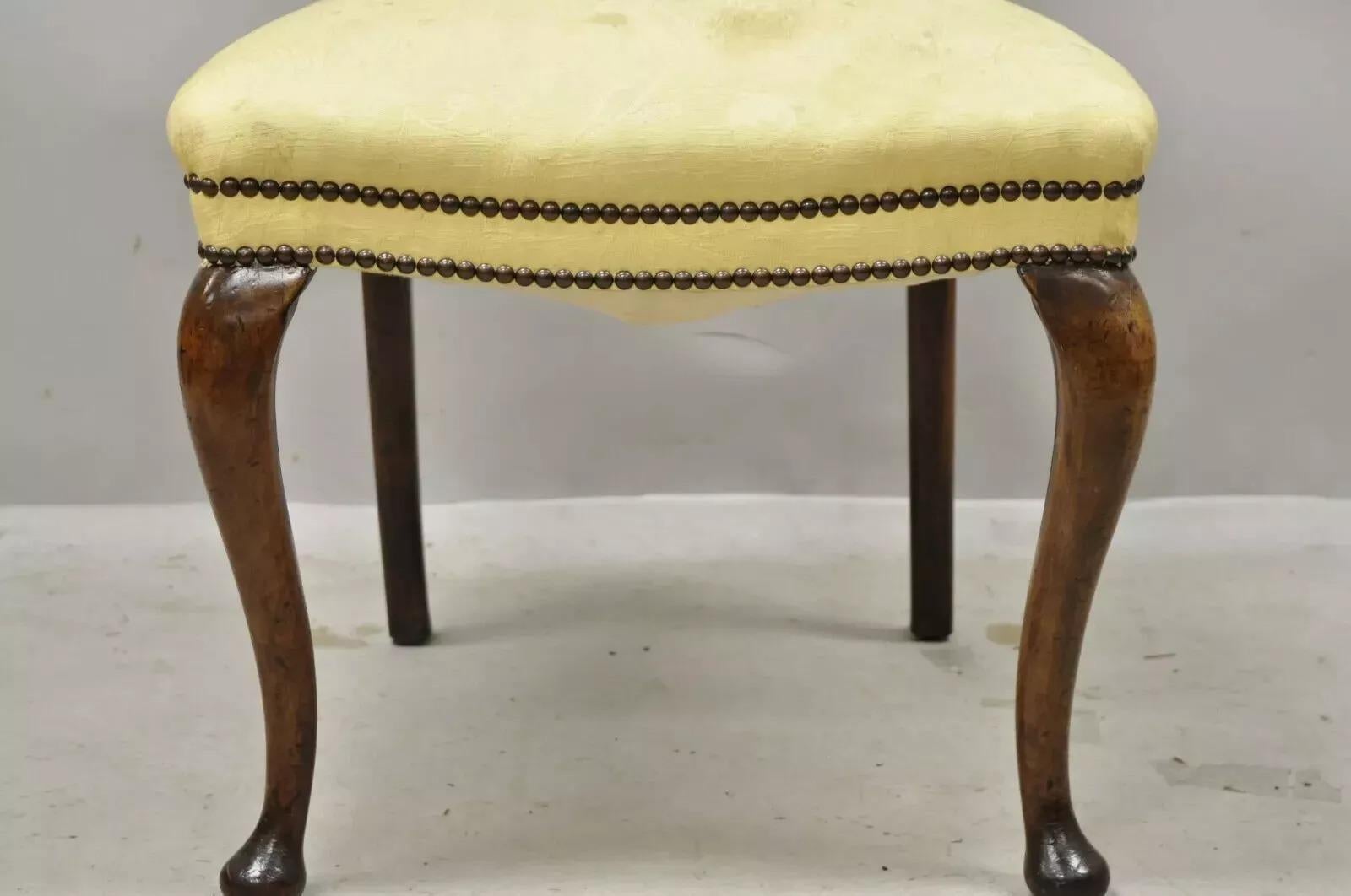 XIXe siècle A.I.C. Queen Anne Burr Walnut Splat Back Dining Side Chair (chaise de salle à manger à dossier épais) en vente