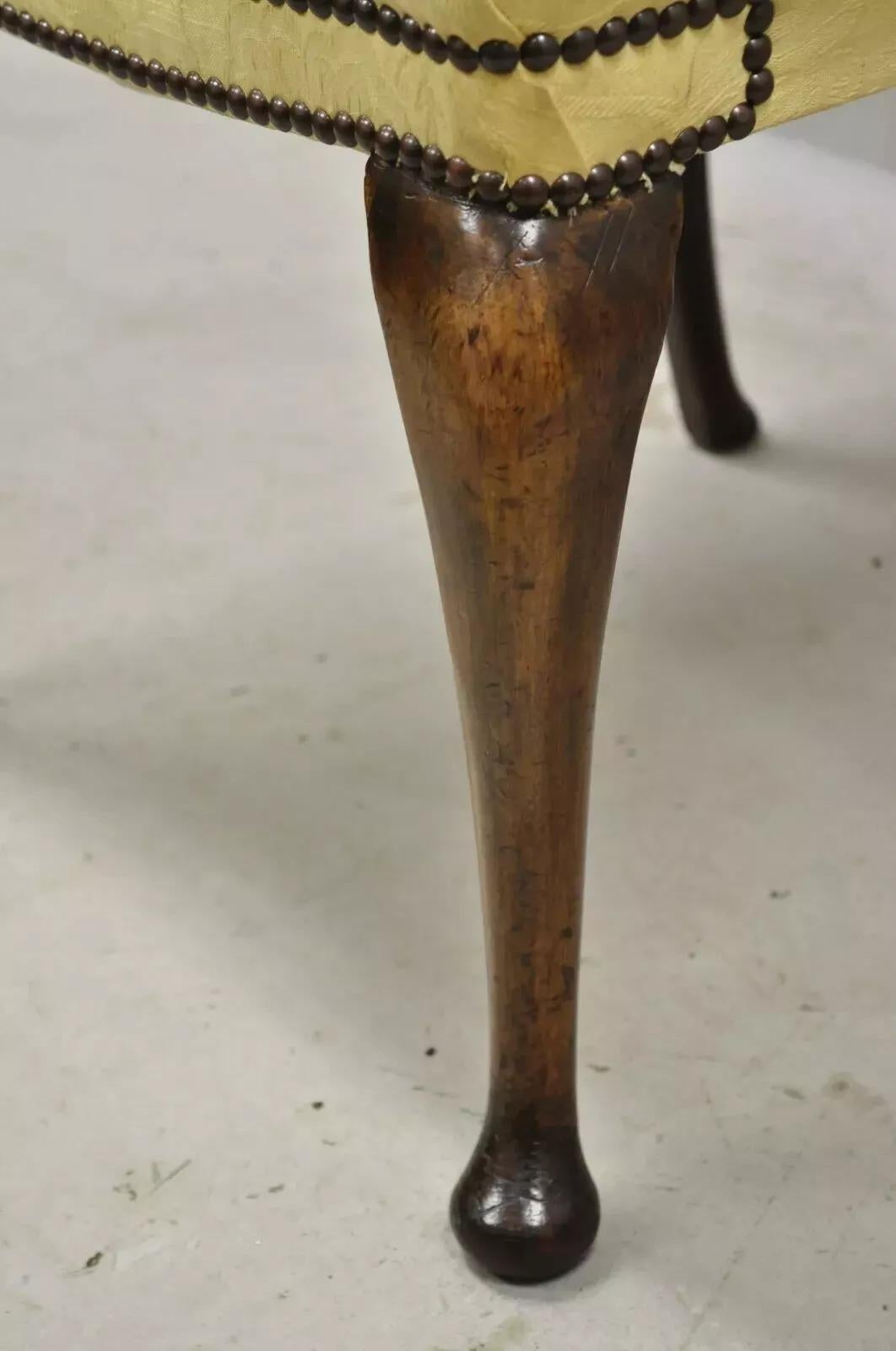 A.I.C. Queen Anne Burr Walnut Splat Back Dining Side Chair (chaise de salle à manger à dossier épais) en vente 1