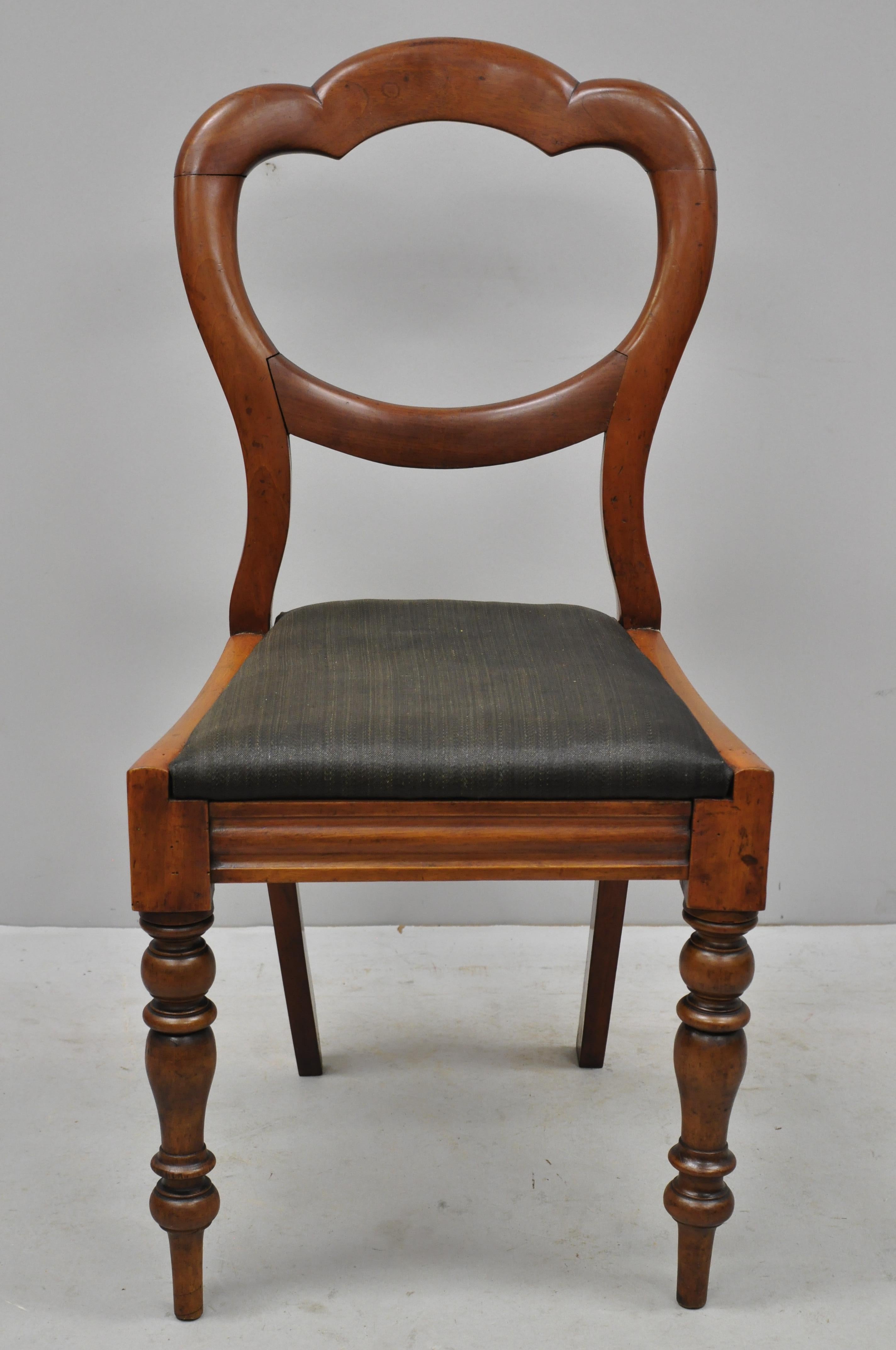 Antique 19th century English Victorian balloon back mahogany library side chair (B). Item features turn carved legs, drop seats, balloon backs, solid wood construction, beautiful wood grain, very nice antique item, circa 19th century. Measurements: