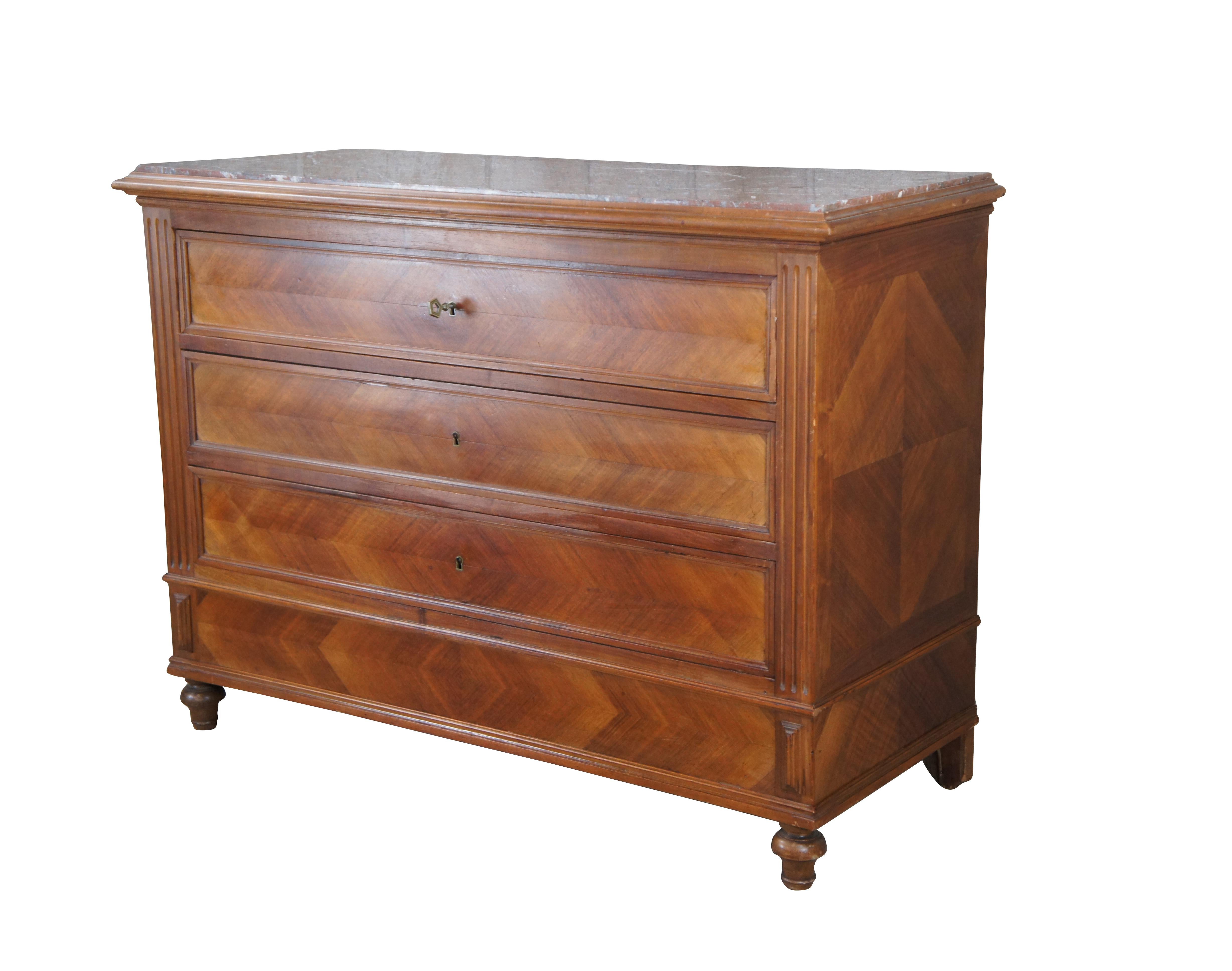 Antique 19th C. French Louis Philippe Matchbook Walnut Commode Chest of Drawers In Good Condition For Sale In Dayton, OH