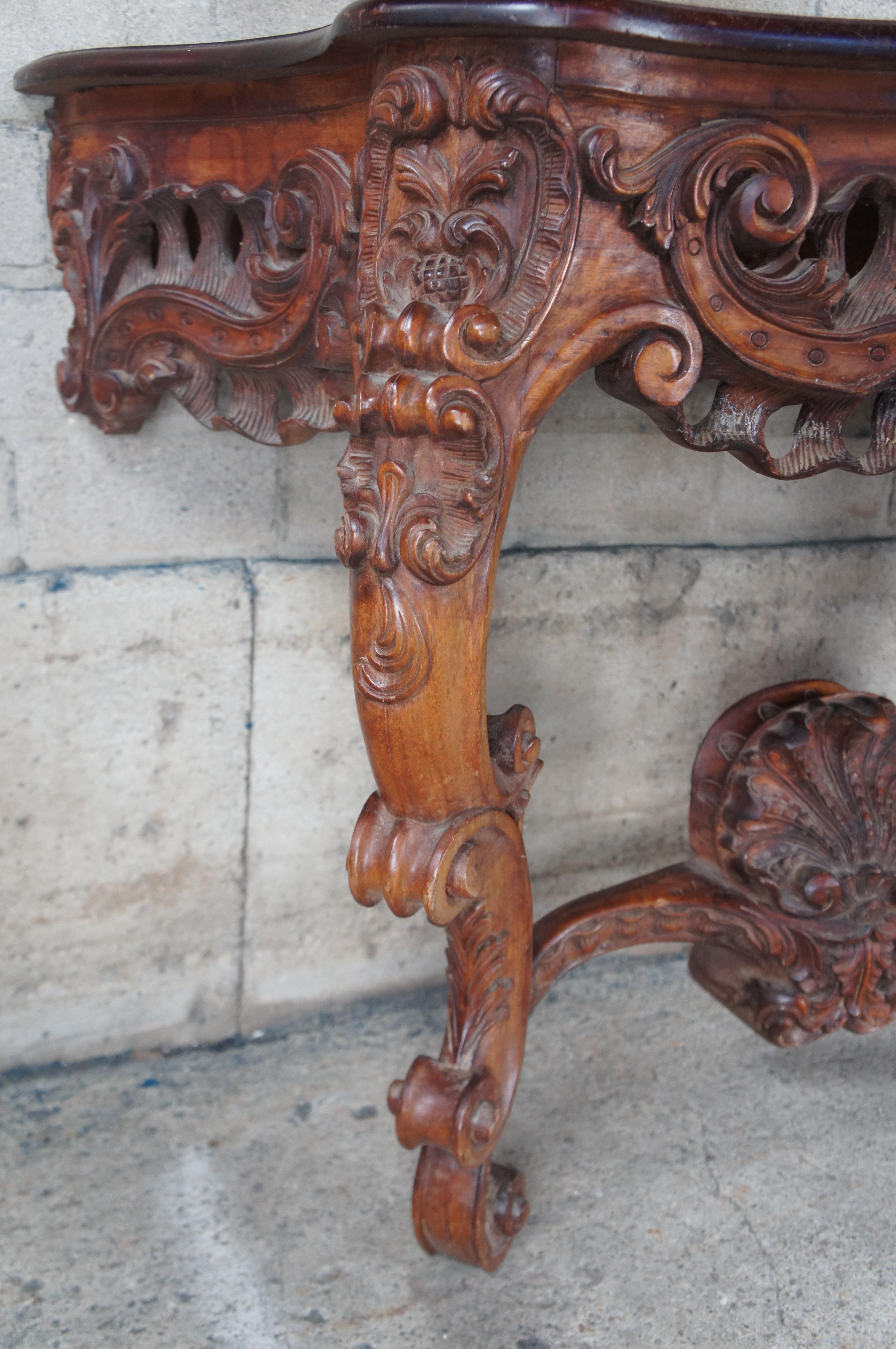 Ancienne table console rococo française Louis XV du 19ème siècle en acajou sculpté et serpentin en vente 1