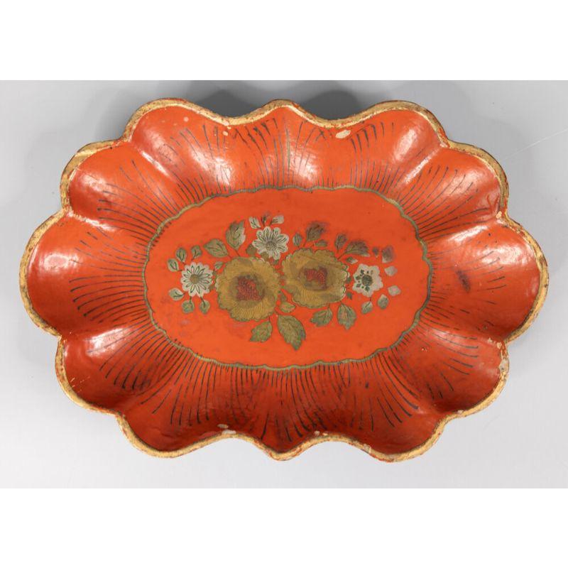 Antique 19th C. French Papier Mache Scalloped Trays, a Pair In Good Condition In Pearland, TX