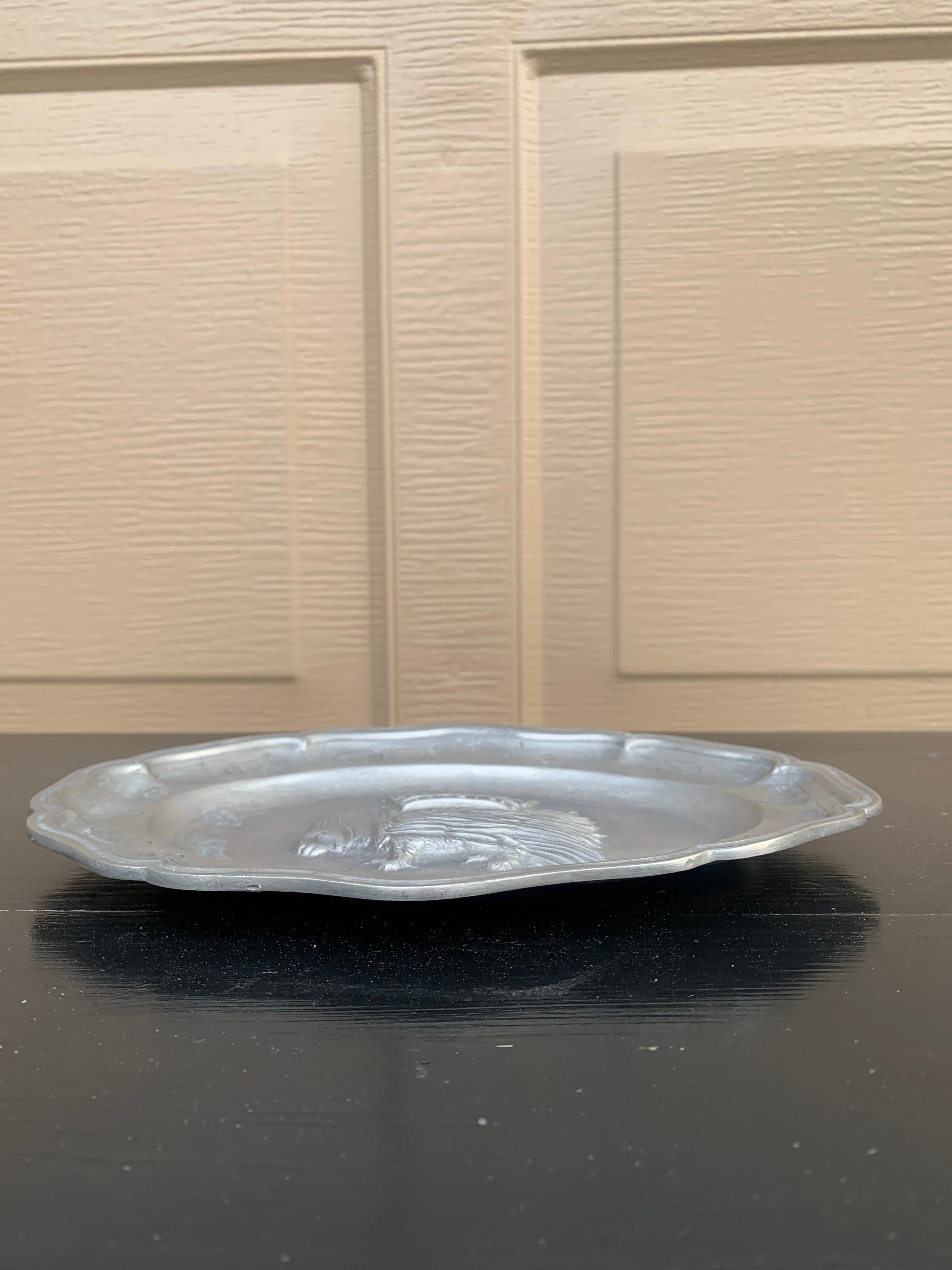 Étain Antique 19 C. French Provincial Louis X11 Crowned Porcupine Pewter Wall Plate en vente