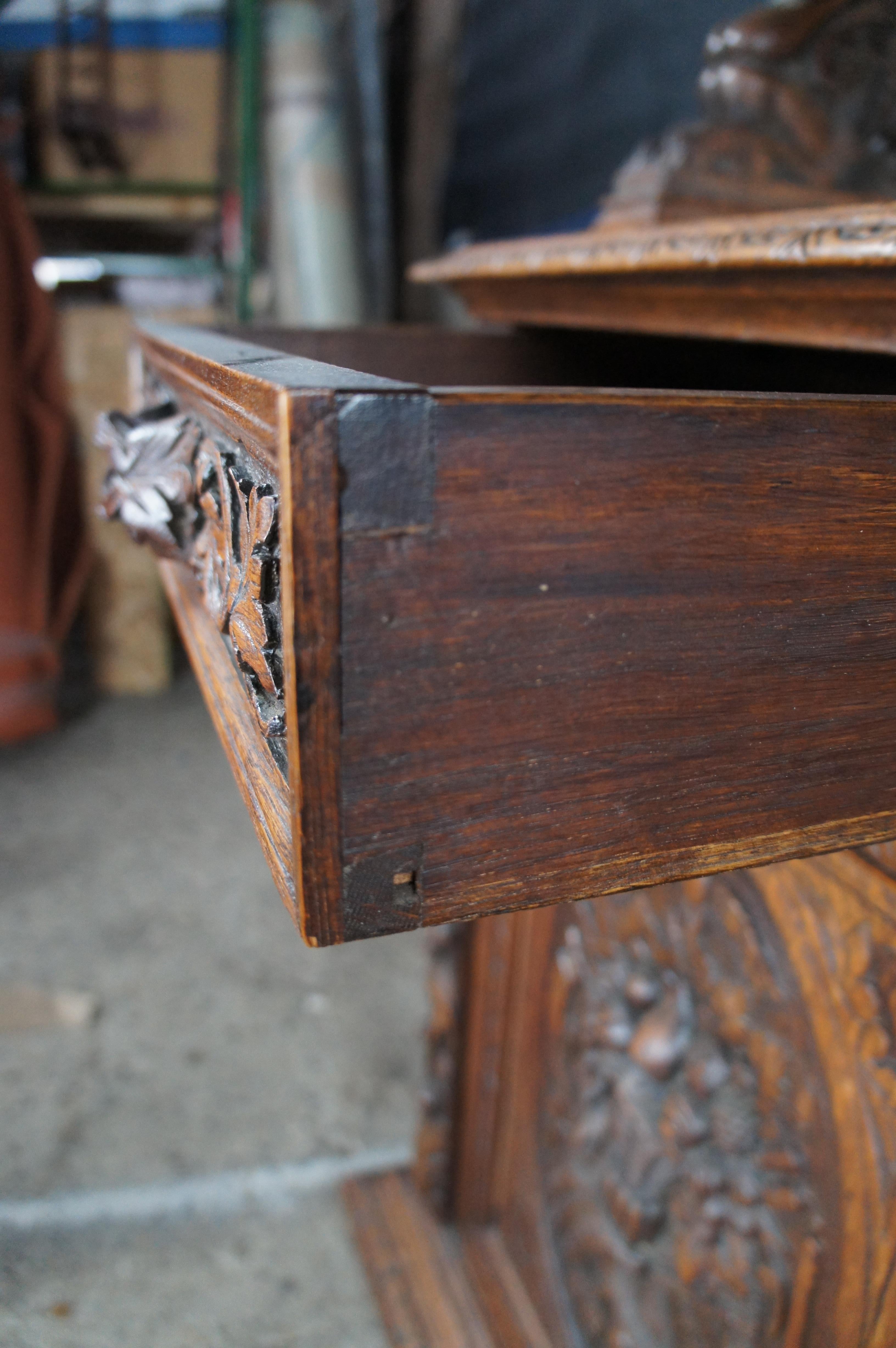 Antique 19th C French Renaissance Revival Carved Oak Hunt Cabinet Hutch Cupboard For Sale 7