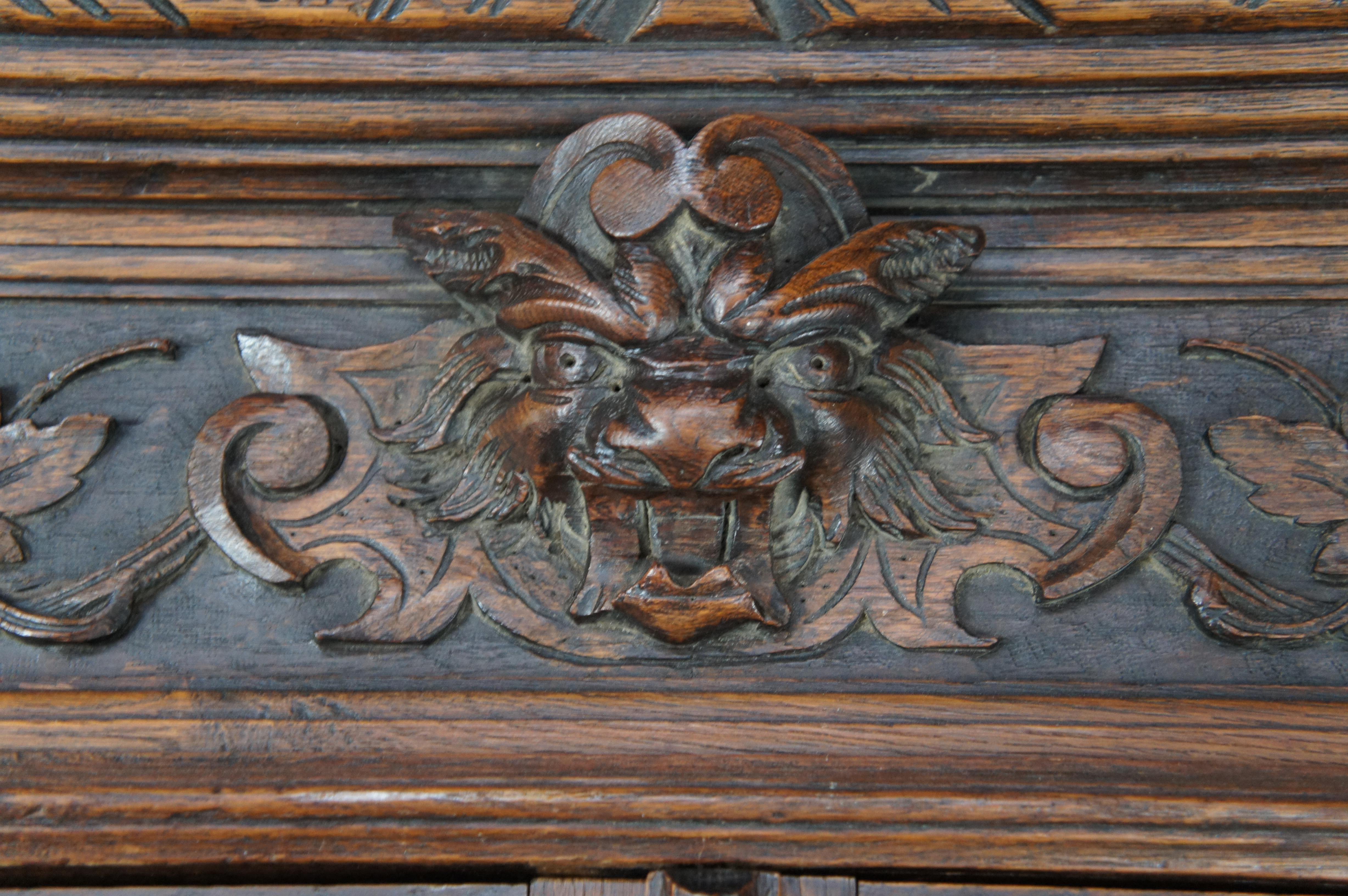 Antique 19th C French Renaissance Revival Hunt Cabinet Hutch Cupboard Eiche geschnitzt im Angebot 2