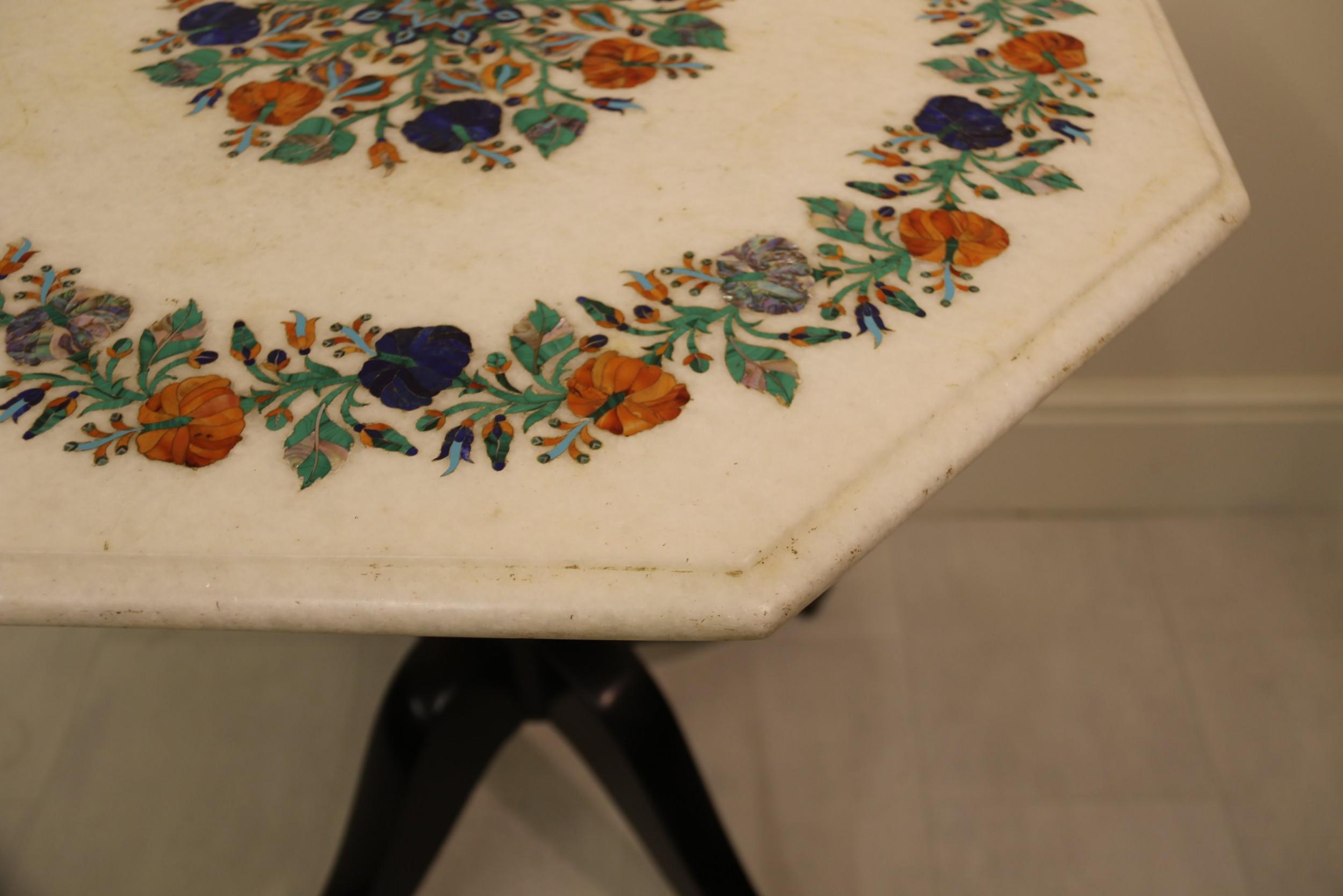 Antique Indian Marble-Topped Occasional Table with Pietra Dura Decoration For Sale 4