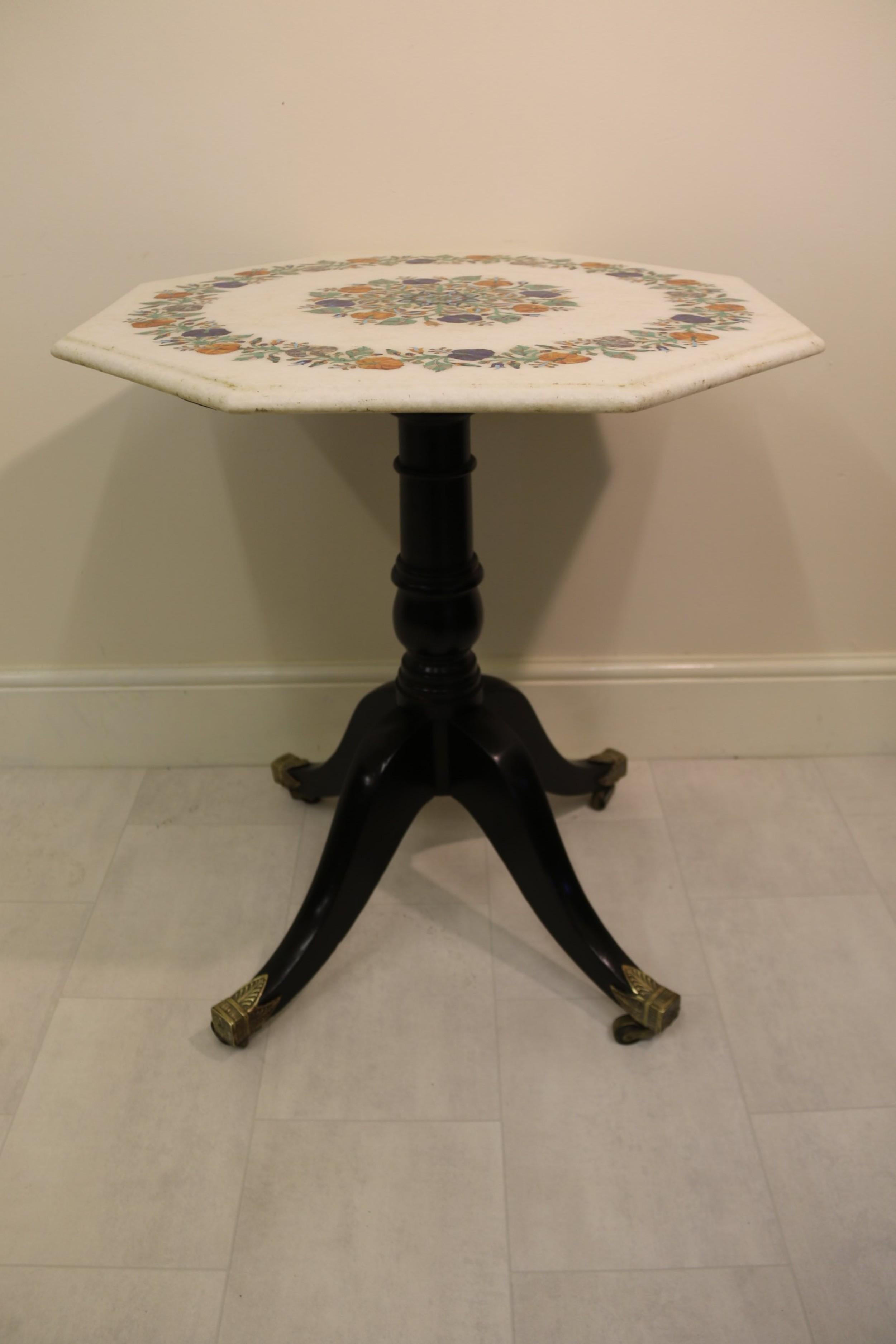 Antique Indian Marble-Topped Occasional Table with Pietra Dura Decoration For Sale 5