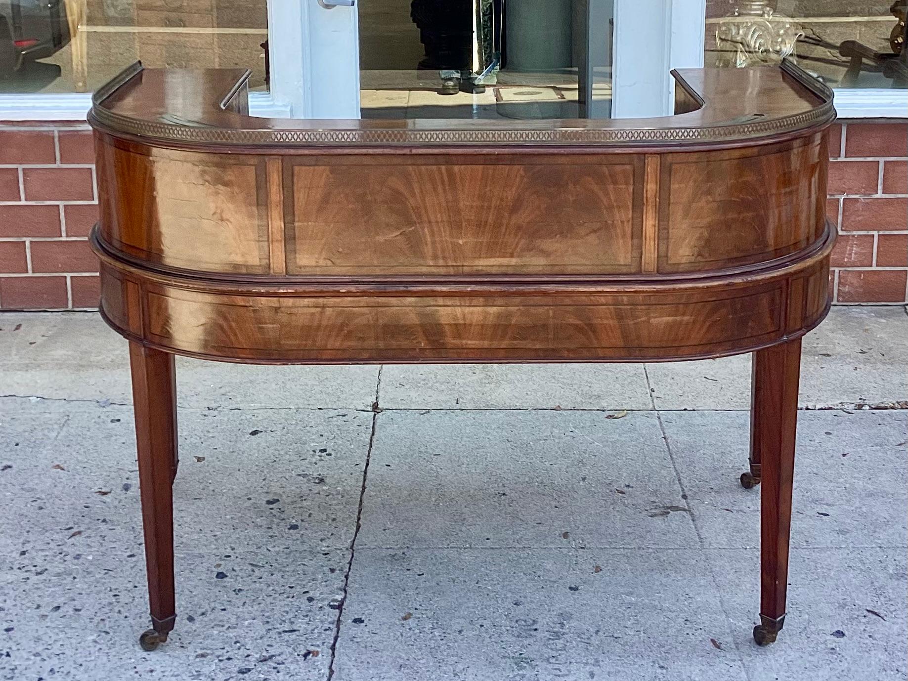 Antique 19th C Inlaid Mahogany Leather Top Carlton House Desk In Good Condition In LOS ANGELES, CA