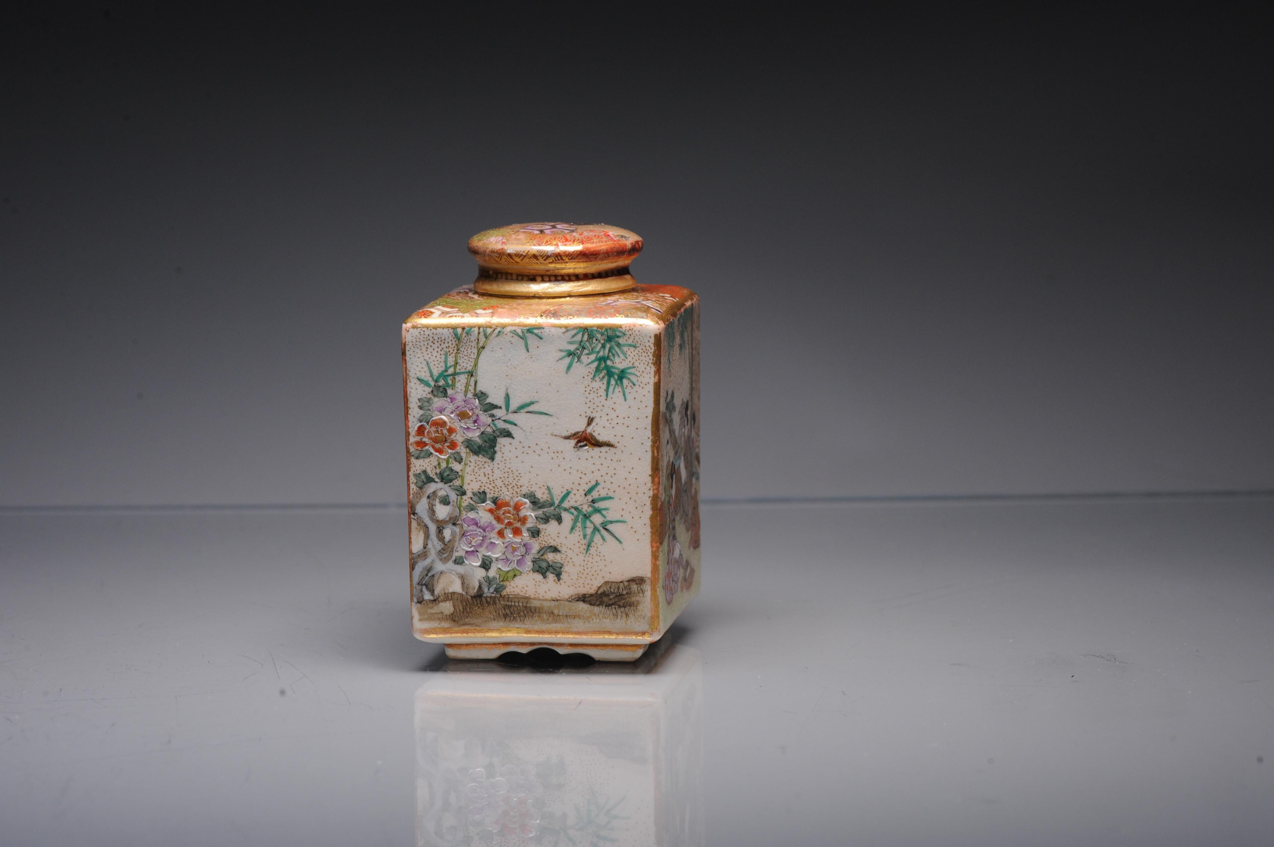 Antique 19th C Japanese Satsuma Box Matsumoto Hozan Marked Base Japan In Excellent Condition For Sale In Amsterdam, Noord Holland