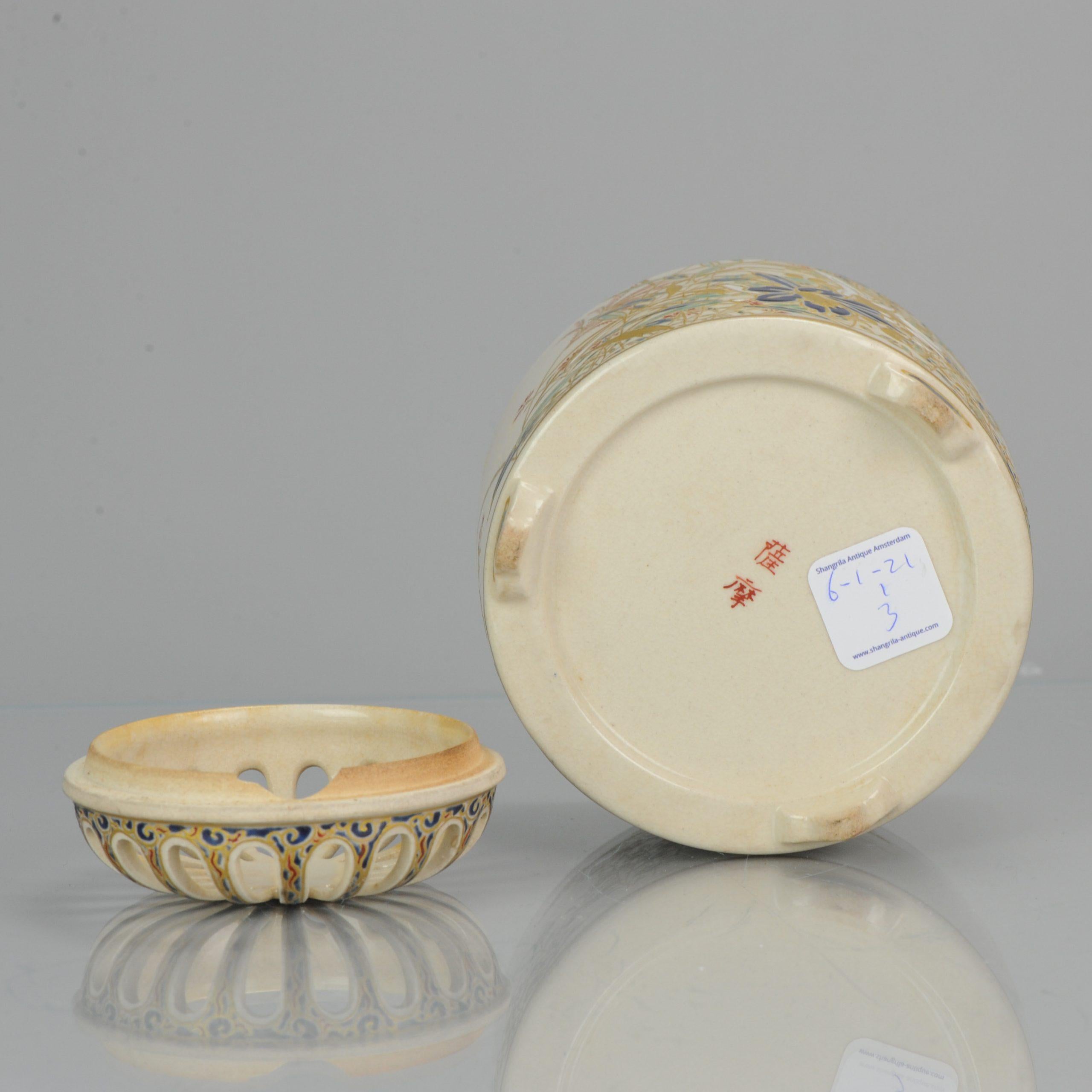 Vases japonais d'antiquités Koro bleu Gosu de Satsuma du 19ème siècle en vente 4