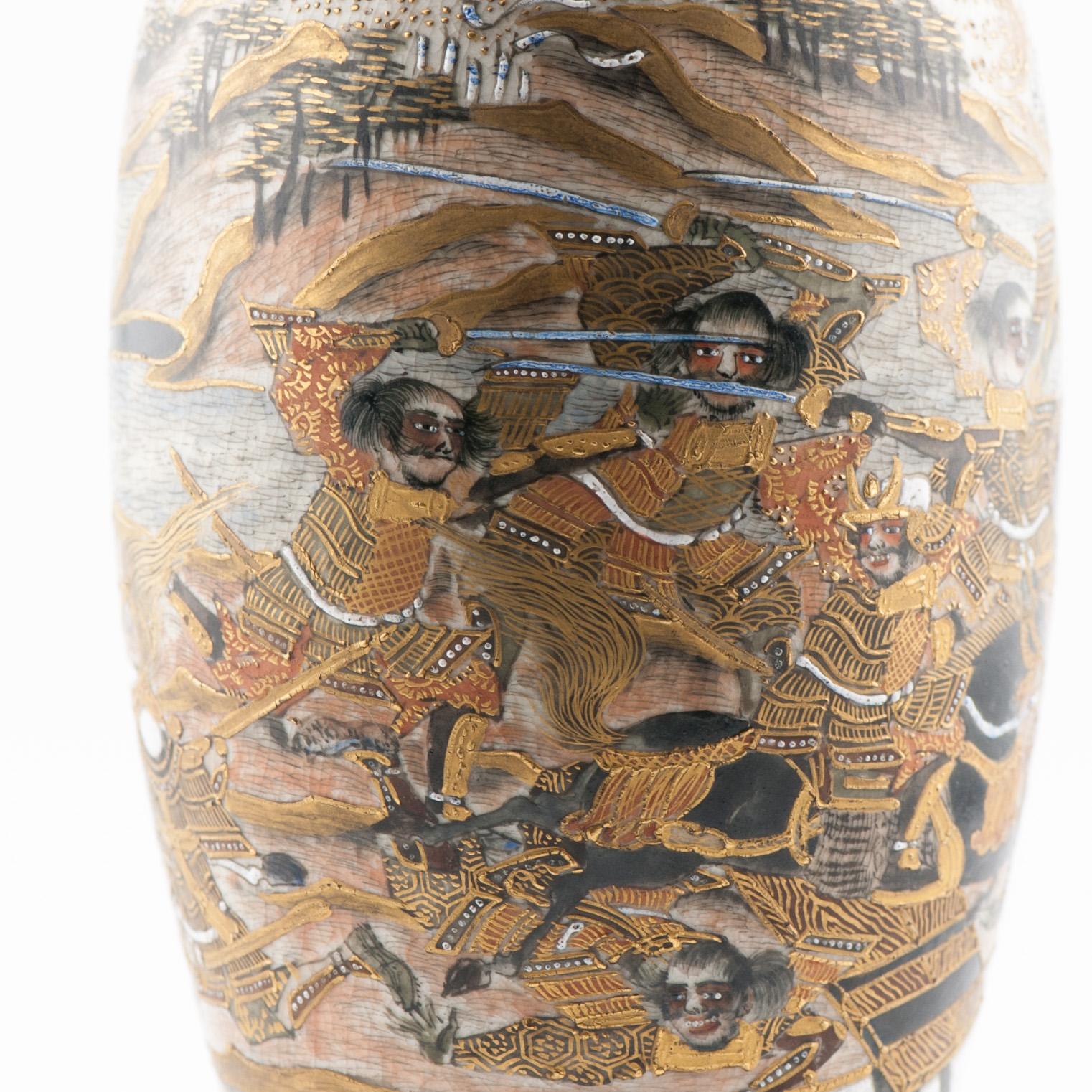 Antique 19th c Japanese Satsuma Vase WARRIORS decoration marked For Sale 10