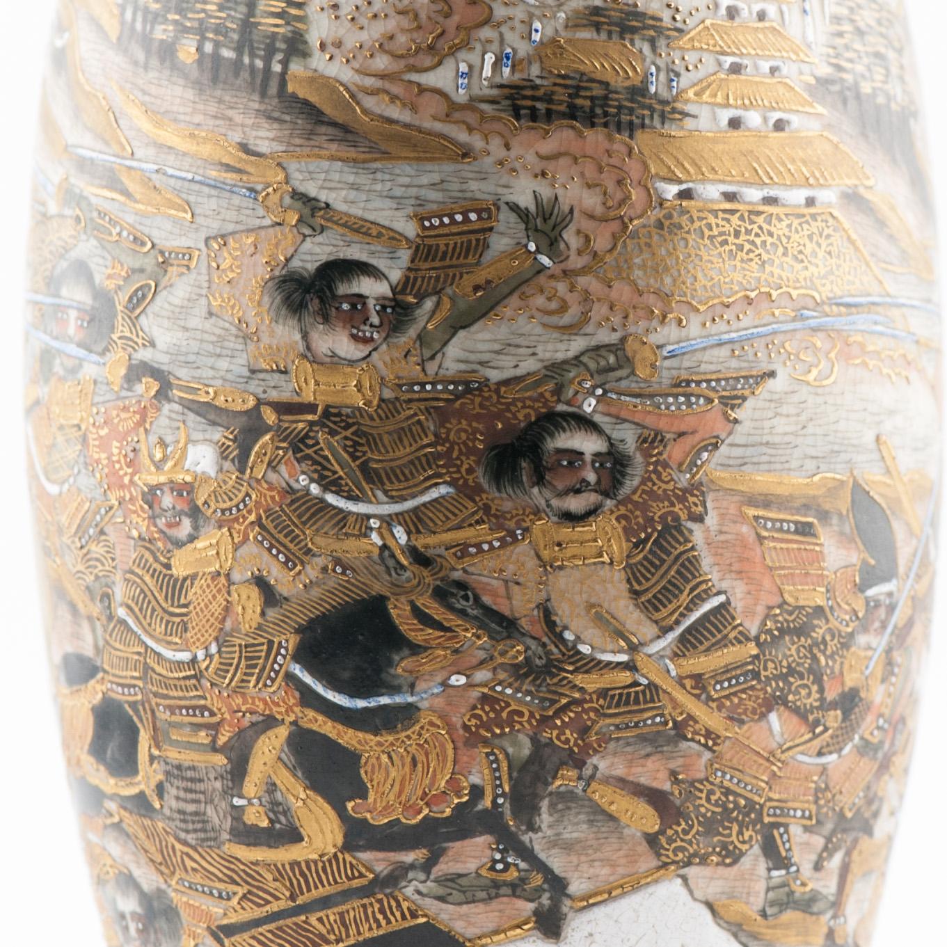 Antique 19th c Japanese Satsuma Vase WARRIORS decoration marked For Sale 11