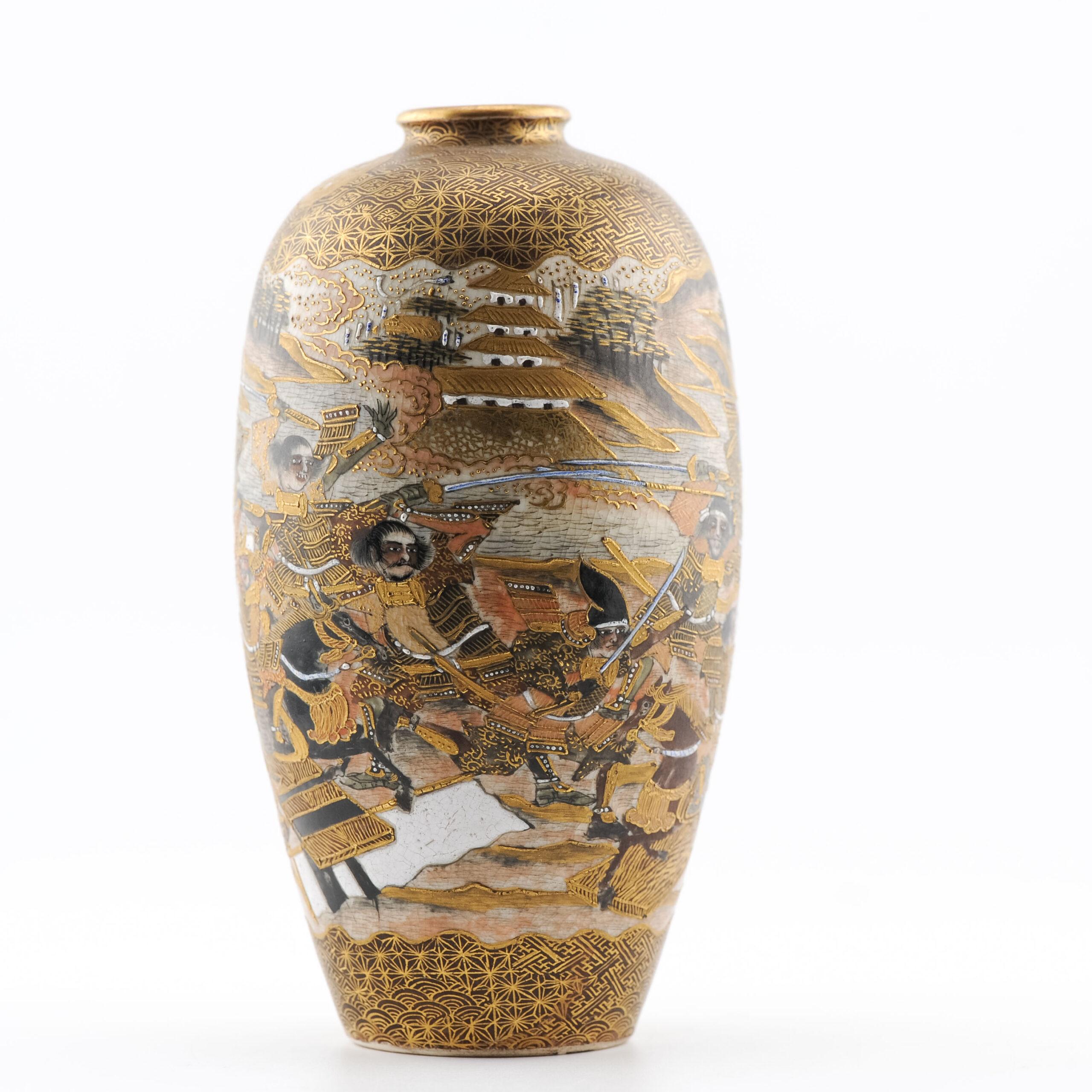 Fabulous Japanese earthenware Satsuma Vase with nice decoration of a warriors in a landscape. Meiji period, 19th c

Lovely piece.

Condition
Perfect. Size 13CM high
Period
19th century 