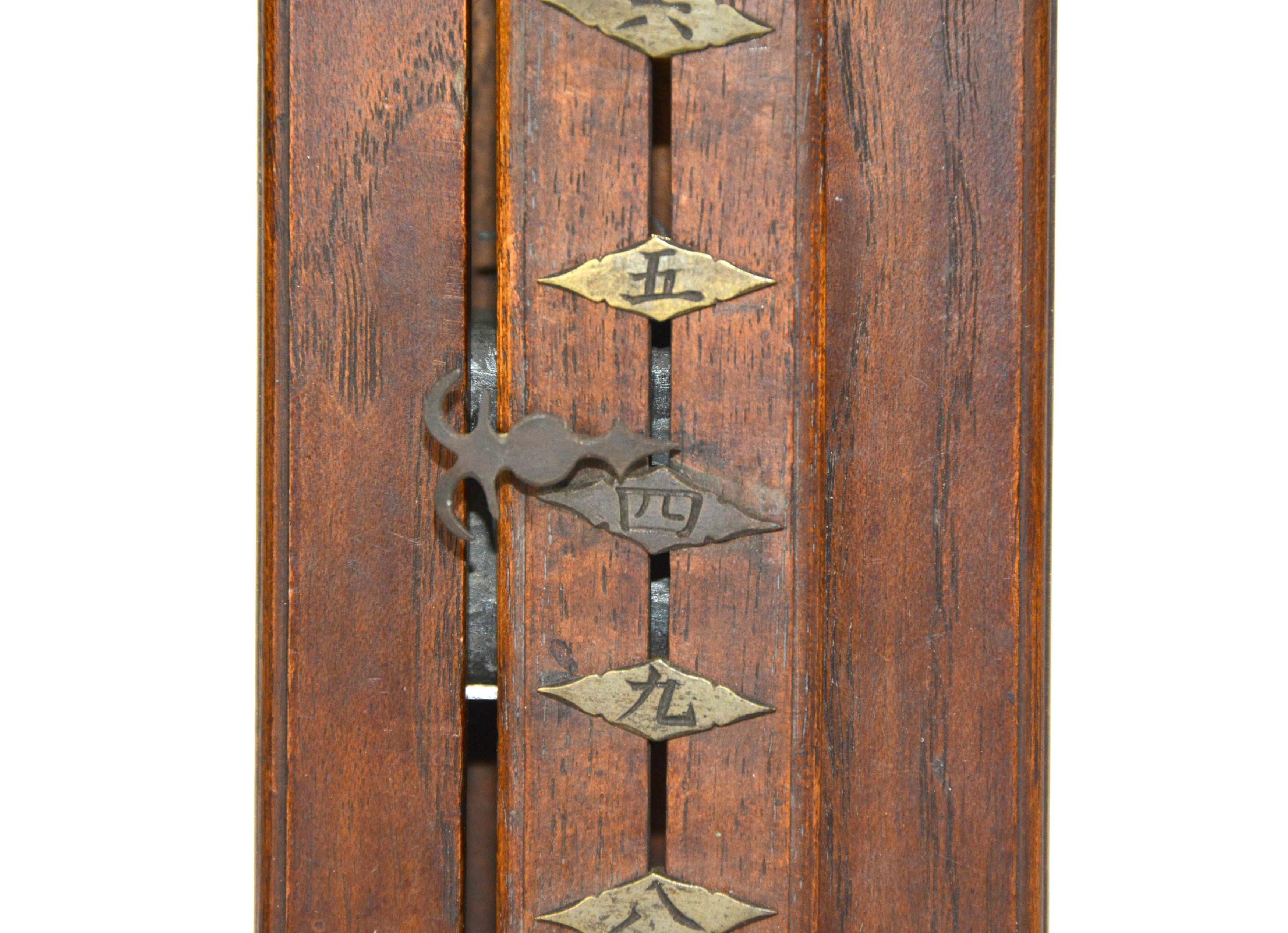 Antiguo s. XIX Reloj de Pared Japonés Shaku Dokei Colgante Pilar de Palo en venta 4