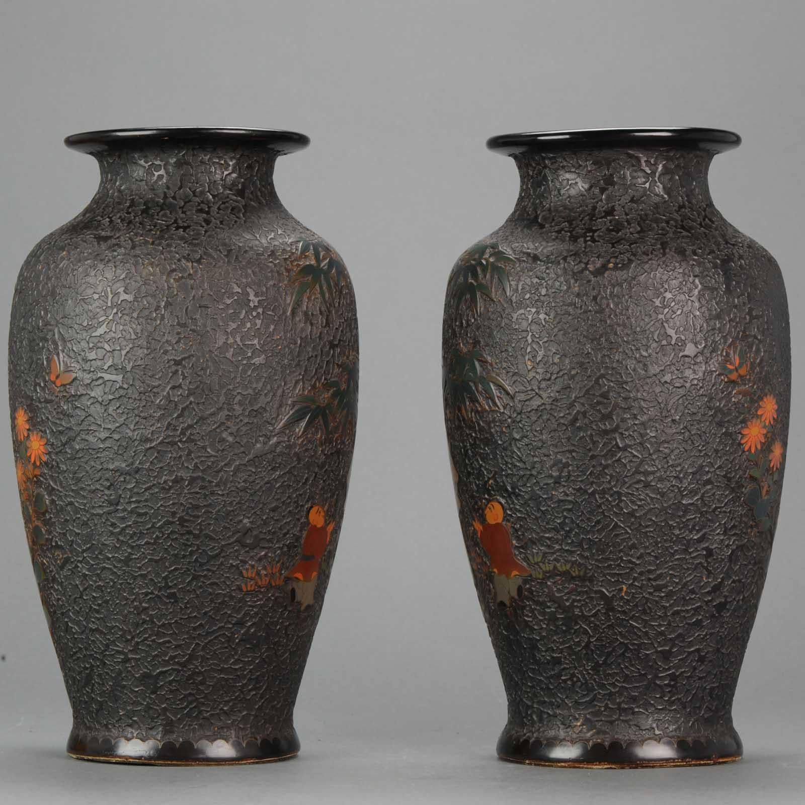 Antique 19th Century Japanese Totai Shippo Tree Bark Cloisonne Vases Marked In Fair Condition In Amsterdam, Noord Holland