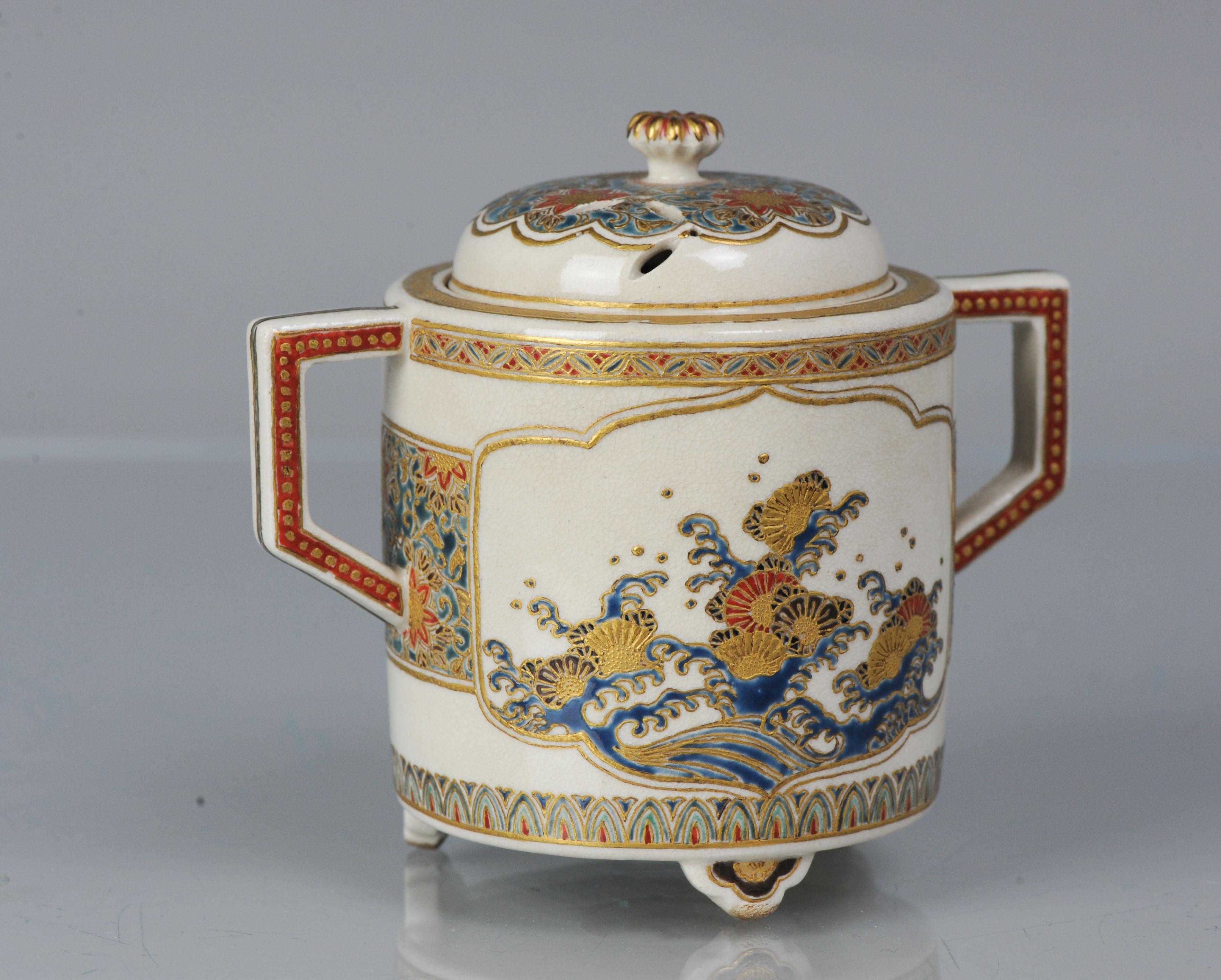 Ancienne Koro japonaise Meiji du 19ème siècle de Satsuma Gosu bleu avec base marquée en vente 4
