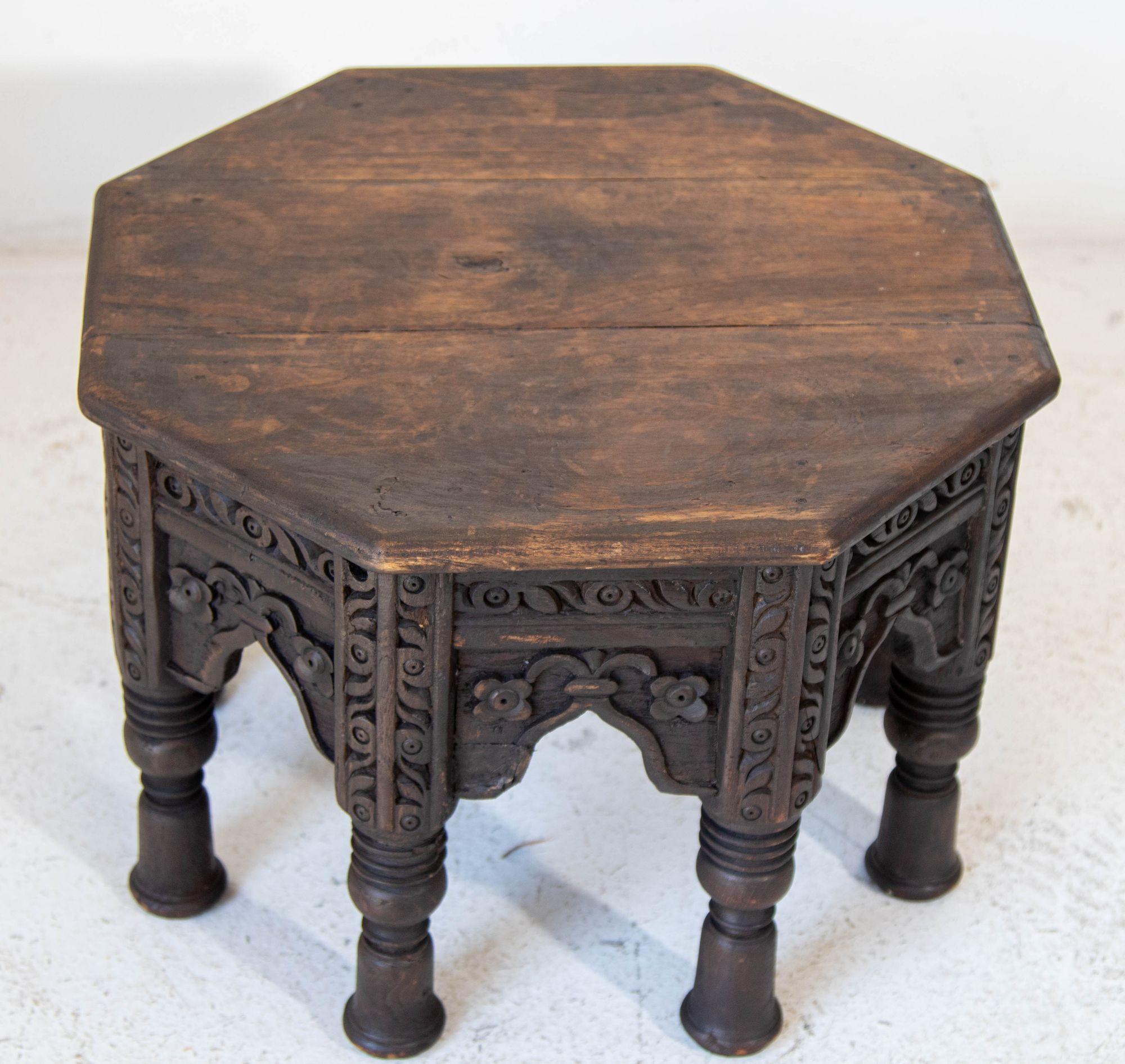 Antique 19th c. Octagonal Moorish Side Table Hand-carved with Geometric Design For Sale 2