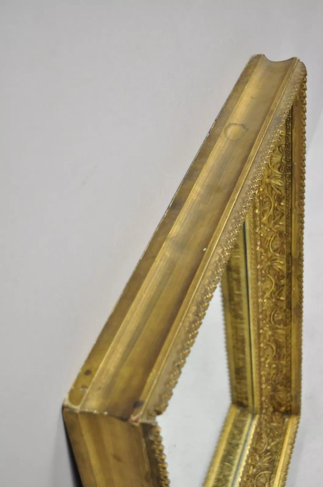 XIX secolo Antique 19th C Victorian Gold Giltwood & Gesso Foliate Design/One Wall Mirror (A) in vendita