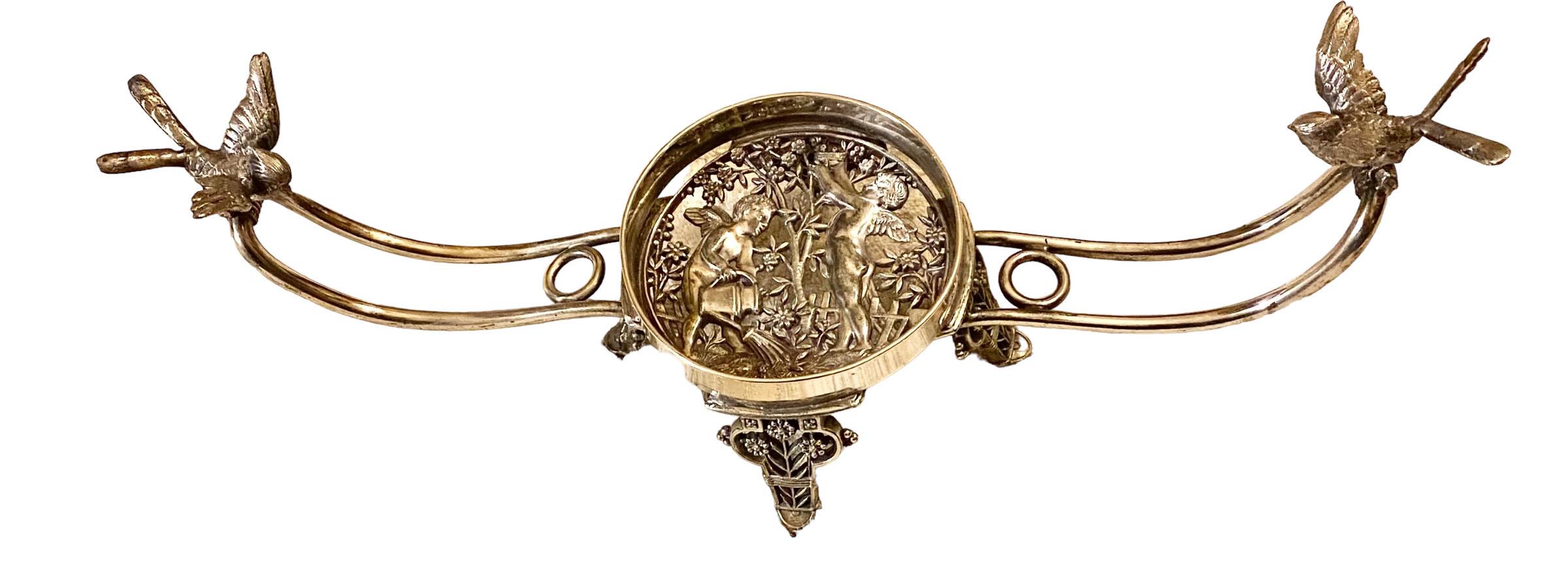 Antikes 19. Jh. Hochzeitsschale mit versilbertem Plattenhalter  (Versilberung) im Angebot