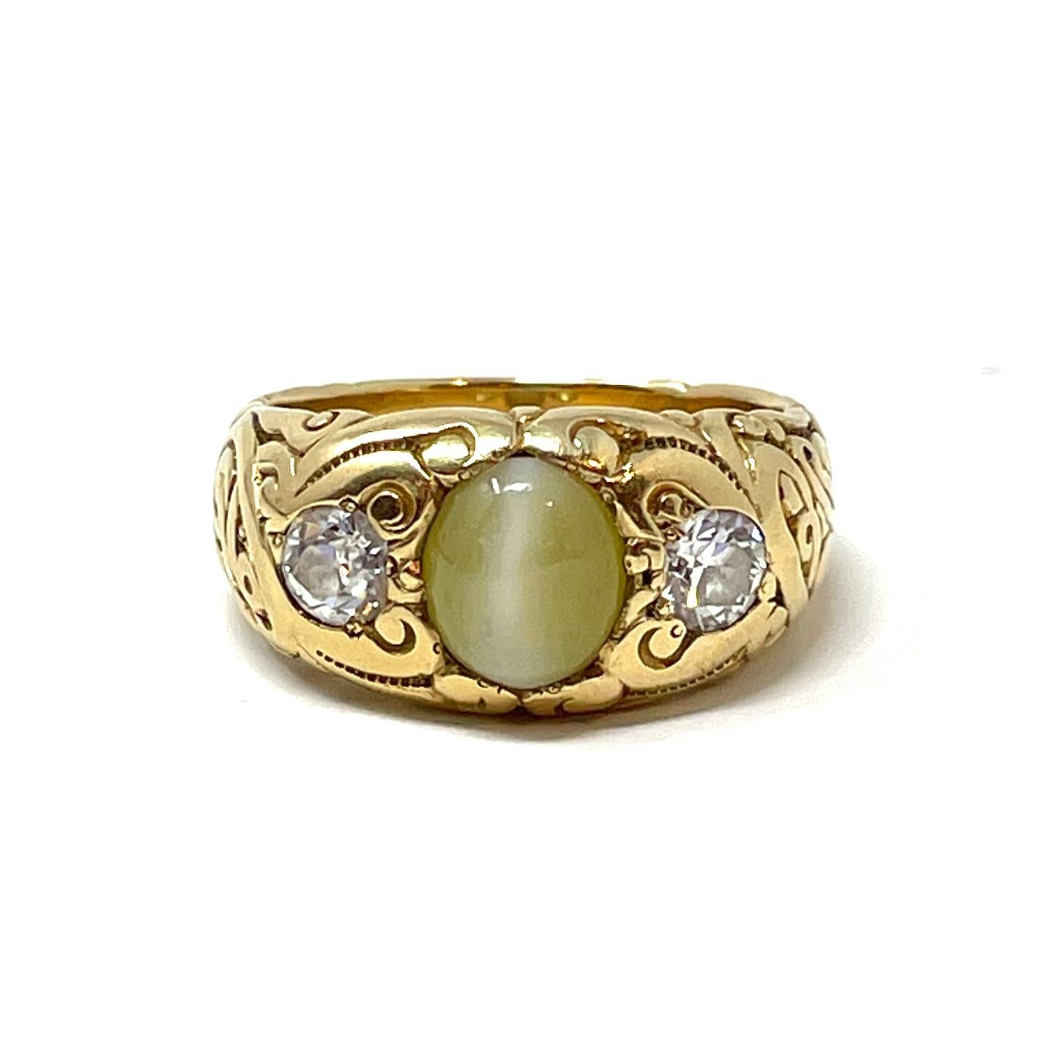 Antique 19th Century 14K Gold Cat's Eye Chrysoberyl and Diamond Gent's Ring In Good Condition In New Orleans, LA