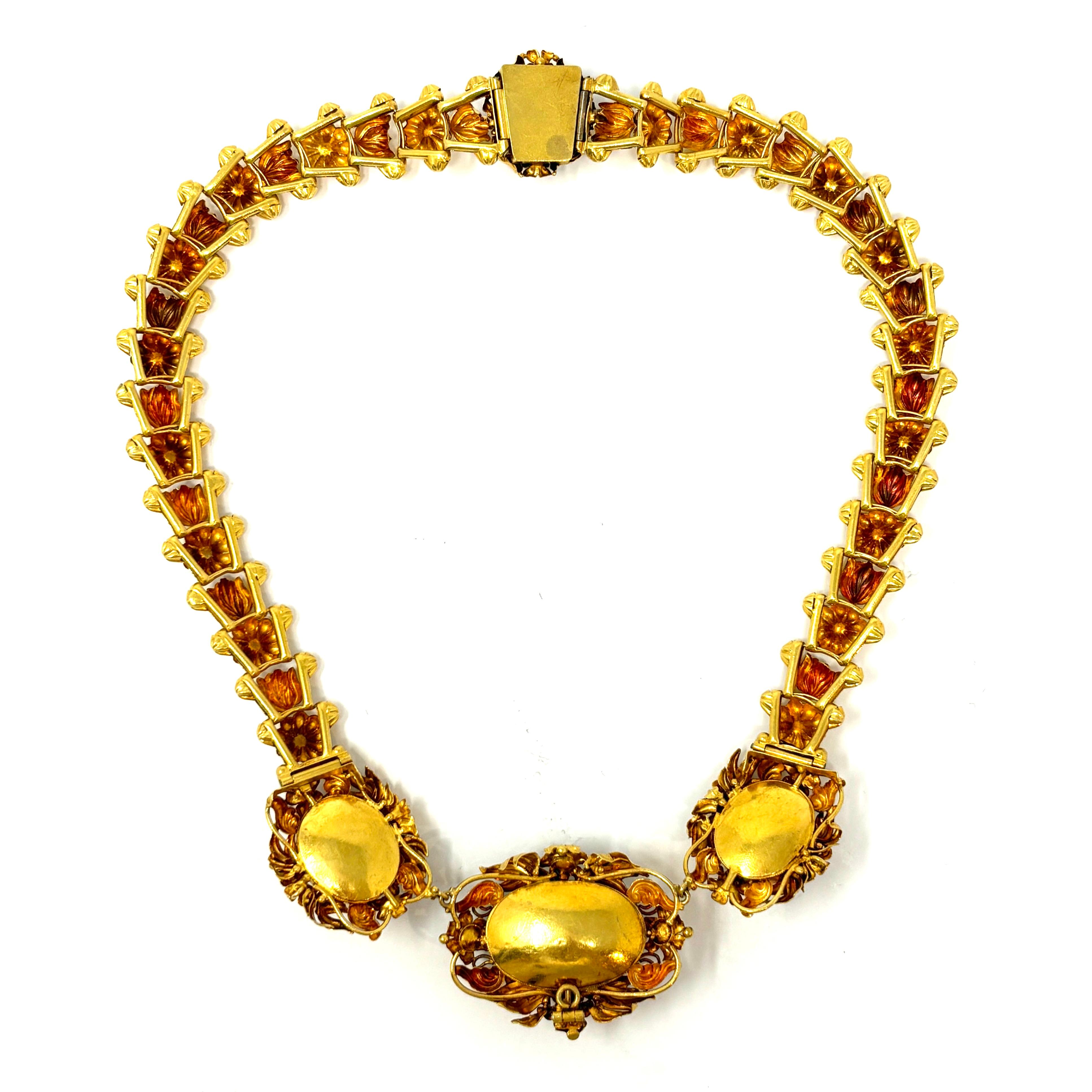 Antique 19th Century 18K Gold and Garnet Necklace For Sale 1