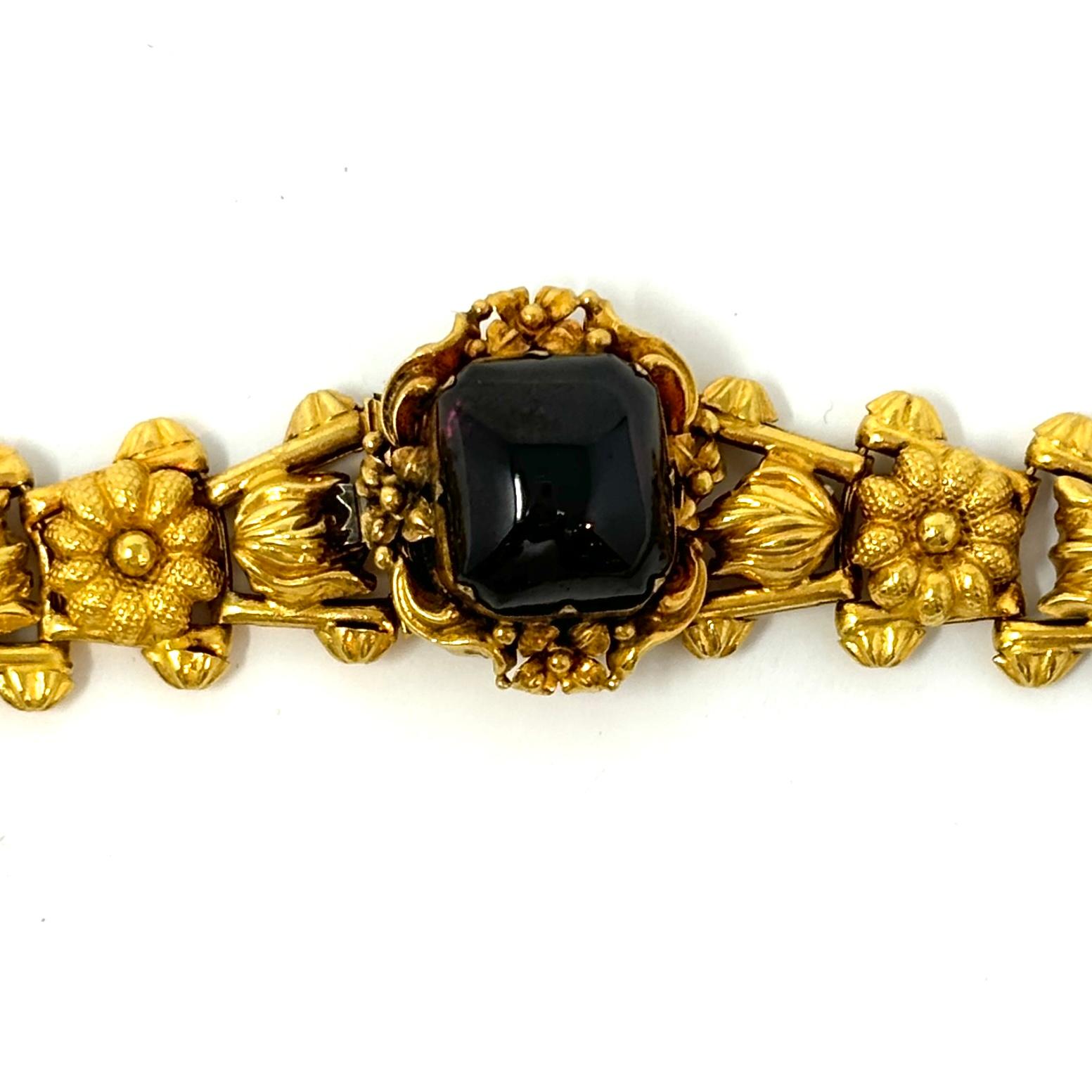 Antique 19th Century 18K Gold and Garnet Necklace For Sale 2
