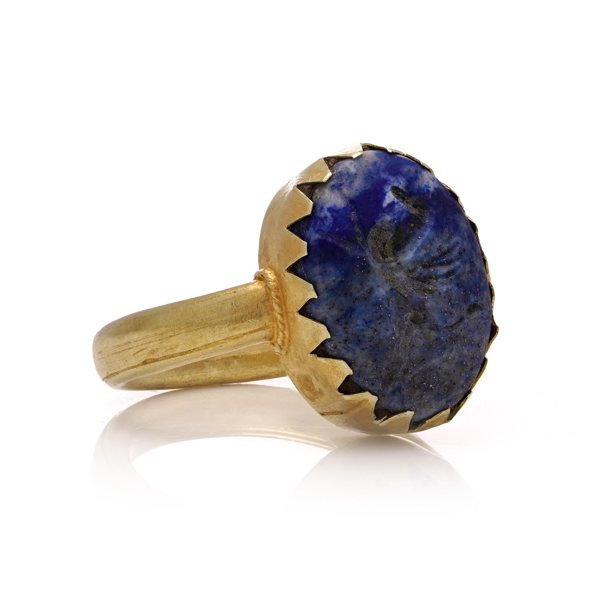 Women's or Men's Antique 19th Century 18kt gold lapis lazuli intaglio ring with pegasus carving For Sale
