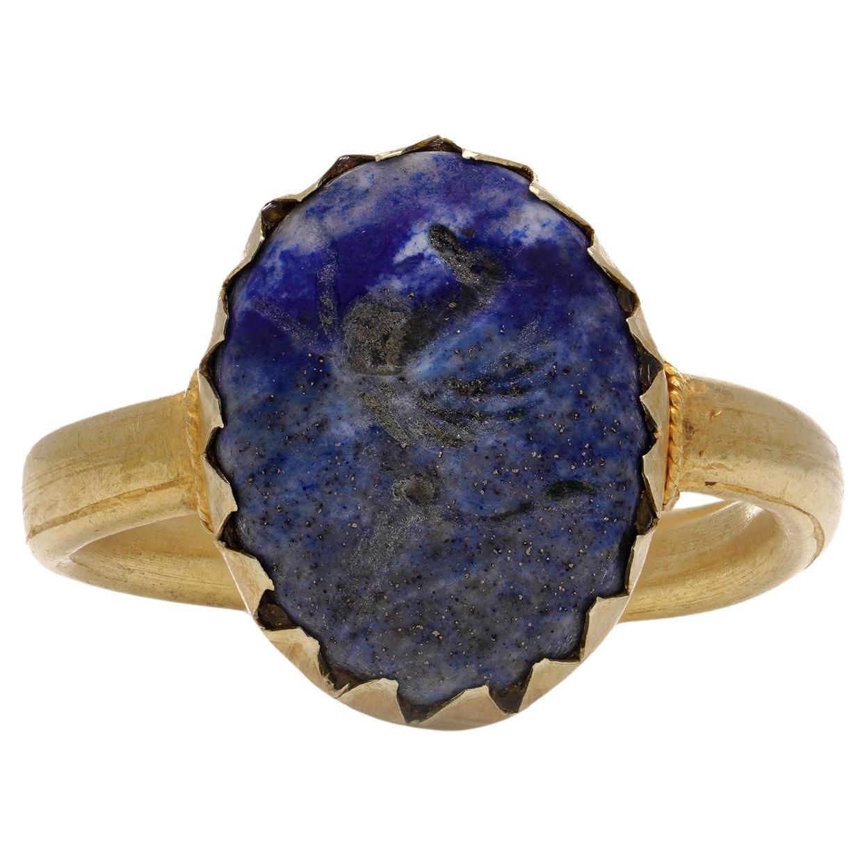 Antique 19th Century 18kt gold lapis lazuli intaglio ring with pegasus carving For Sale