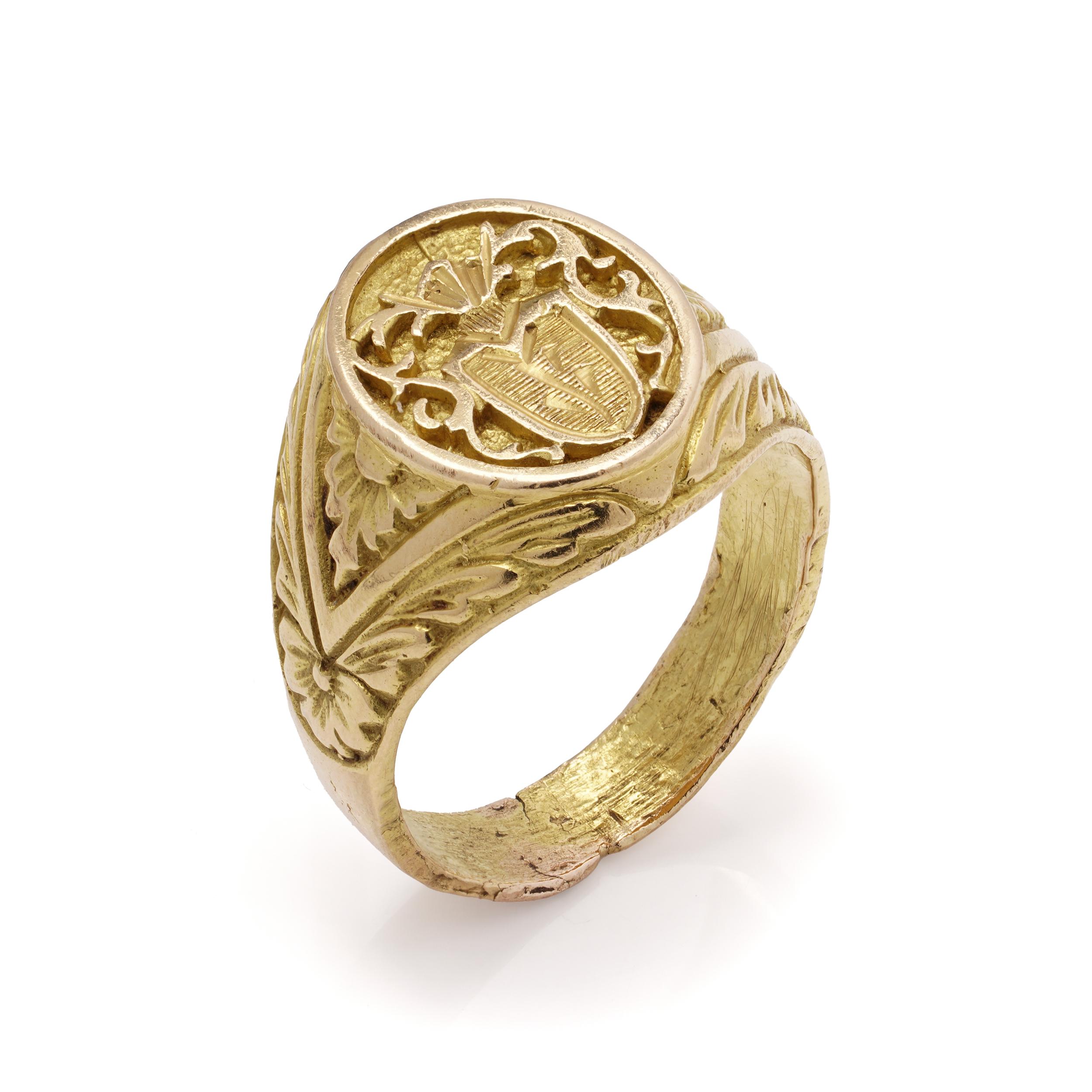 Antico anello con sigillo in oro 18kt del 19° secolo con stemma in vendita 3