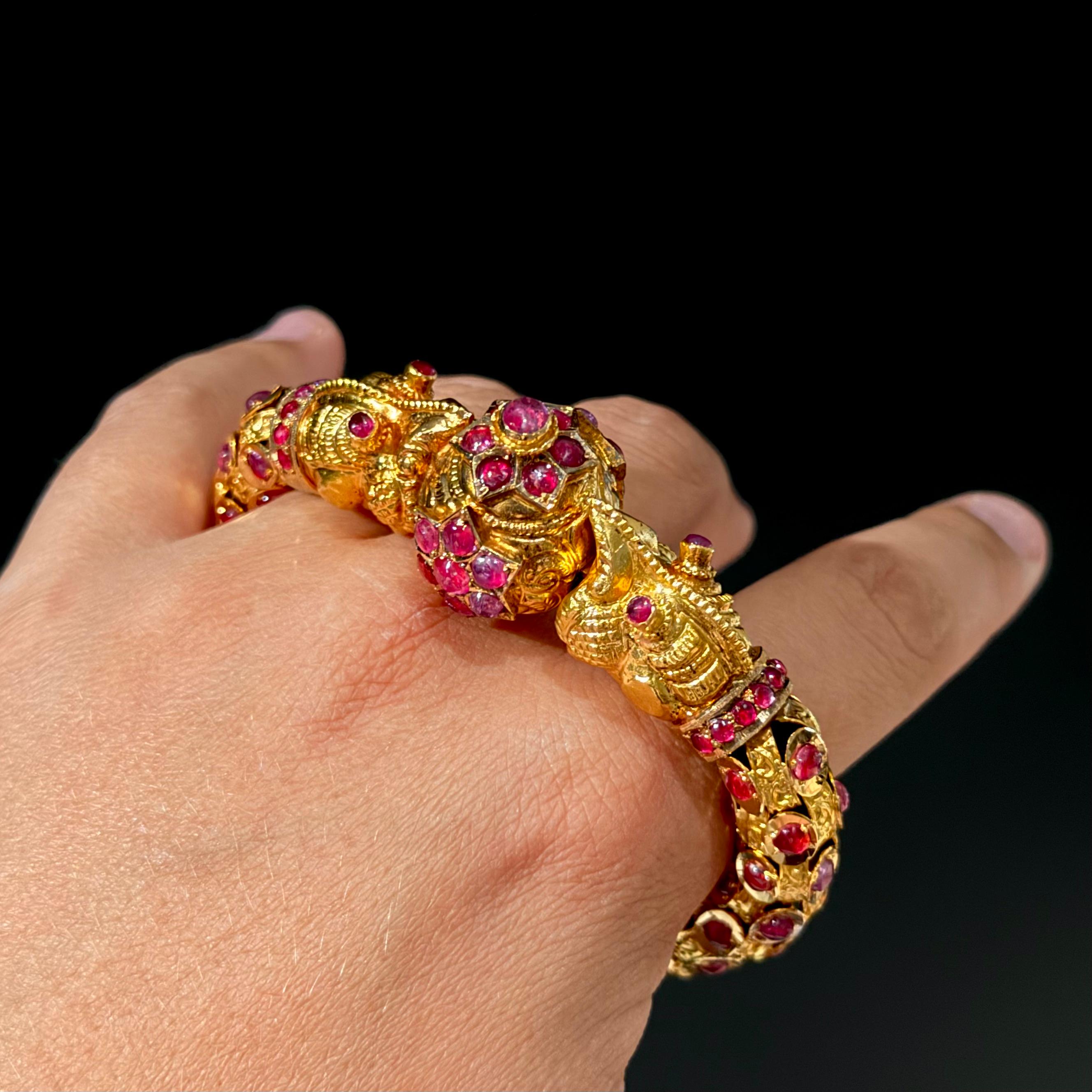 Antique 19th Century 20 Carat Ruby Chimera Bracelet Rose Gold Victorian In Good Condition In Lisbon, PT