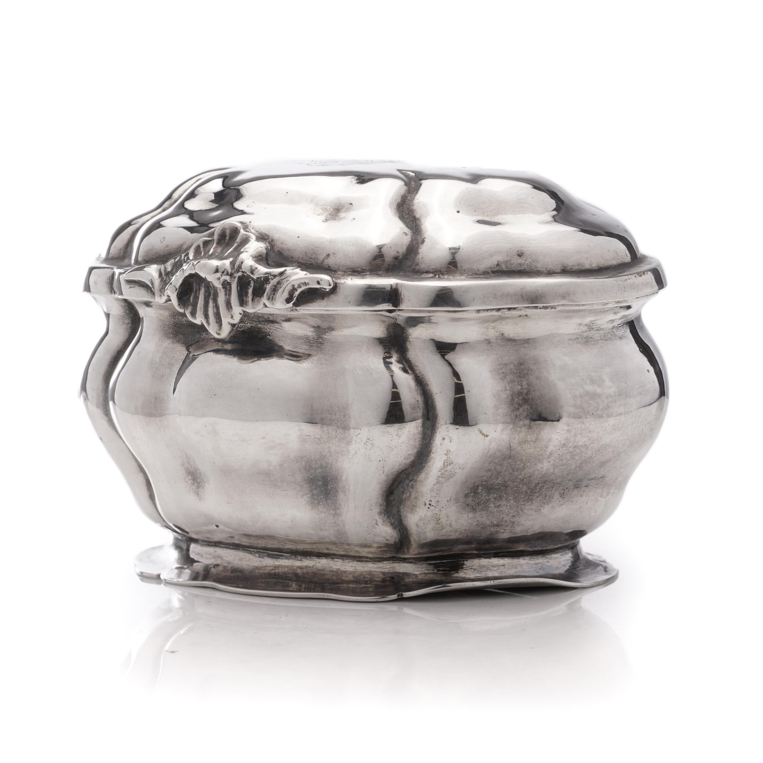 Antique 19th century 800. German silver small oval Tea Caddy with Hanau marks For Sale 2