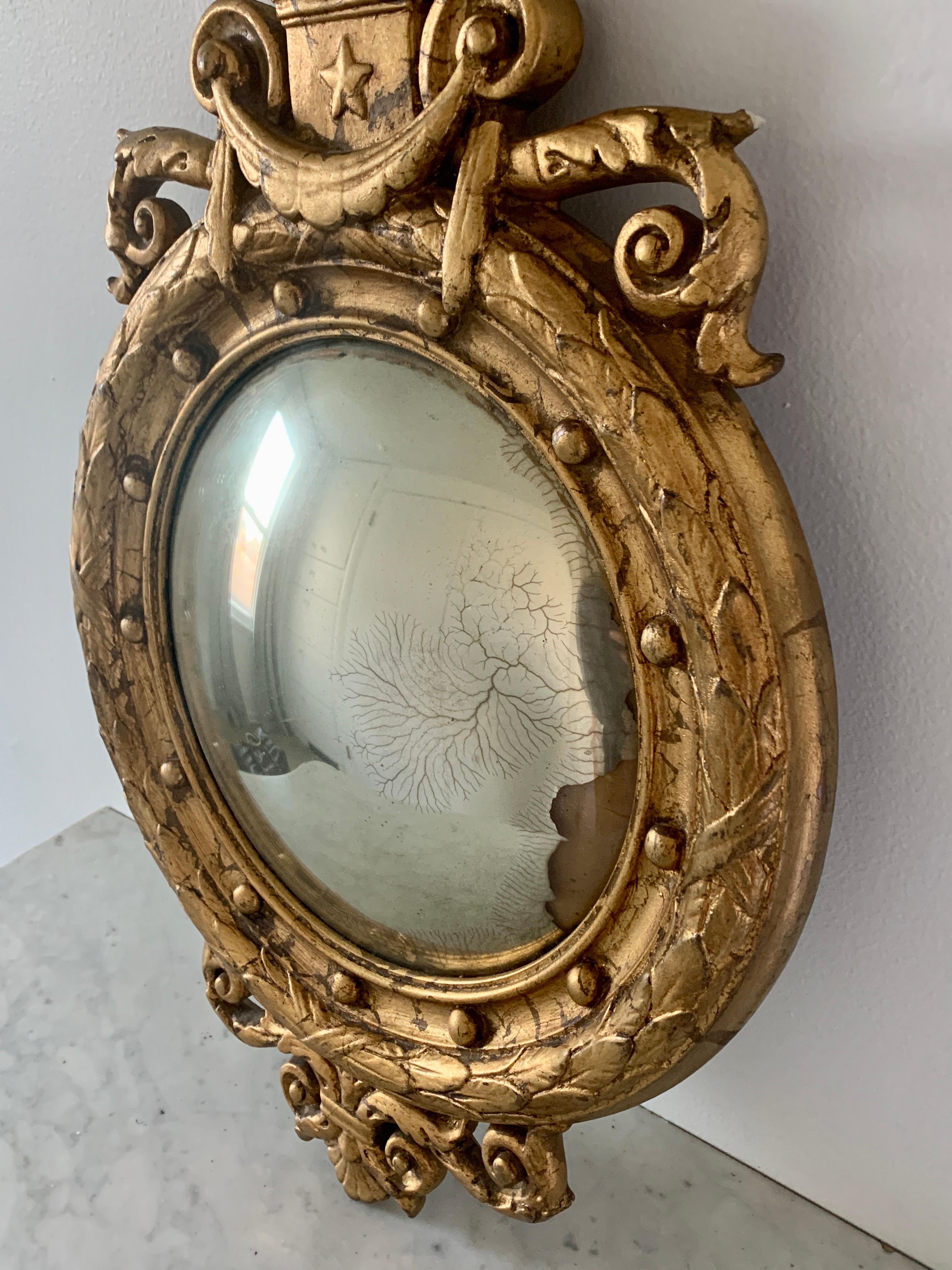 Antique 19th Century American Federal Giltwood Eagle Bullseye Convex Mirror In Good Condition For Sale In Elkhart, IN