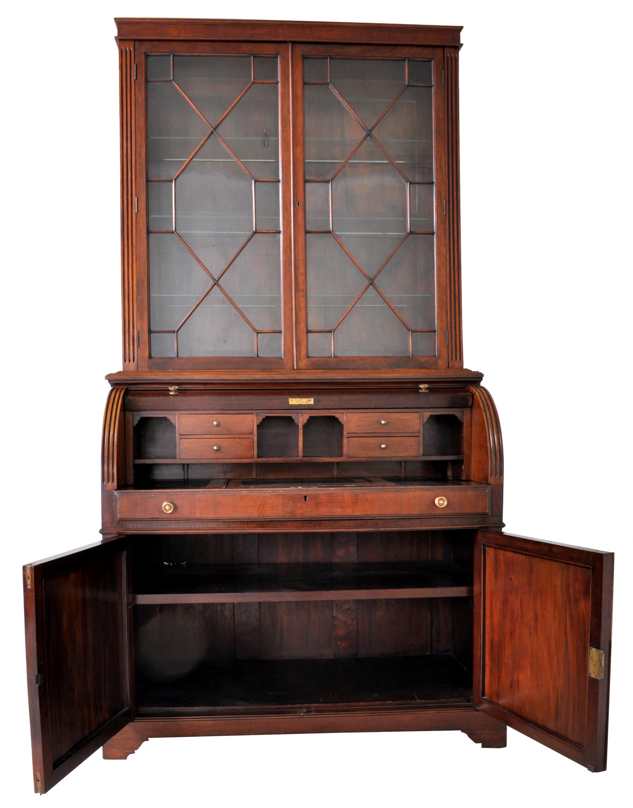 19th Century American Mahogany Cylinder Bookcase/Secretary/Desk, circa 1860 7