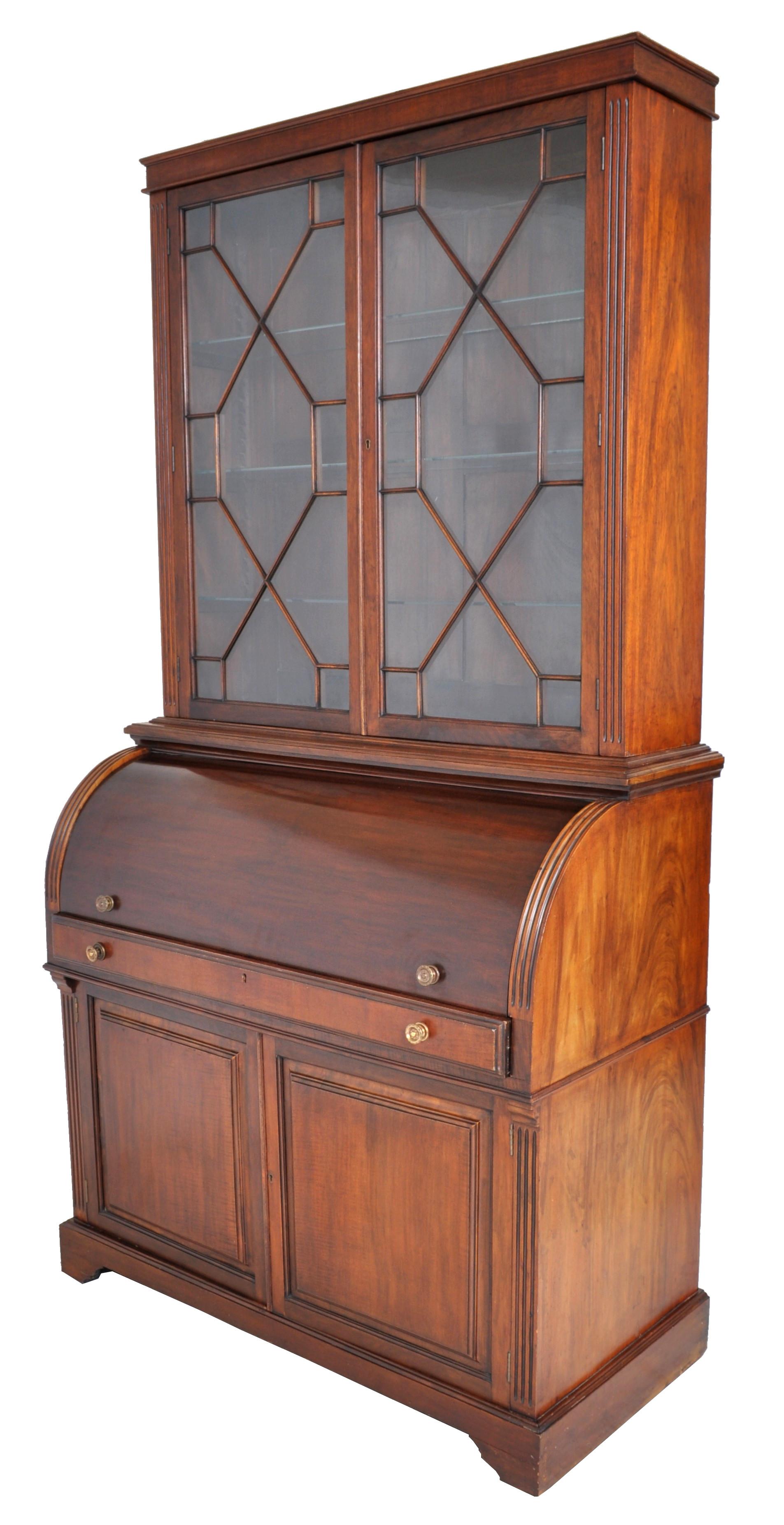 19th Century American Mahogany Cylinder Bookcase/Secretary/Desk, circa 1860 In Good Condition In Portland, OR