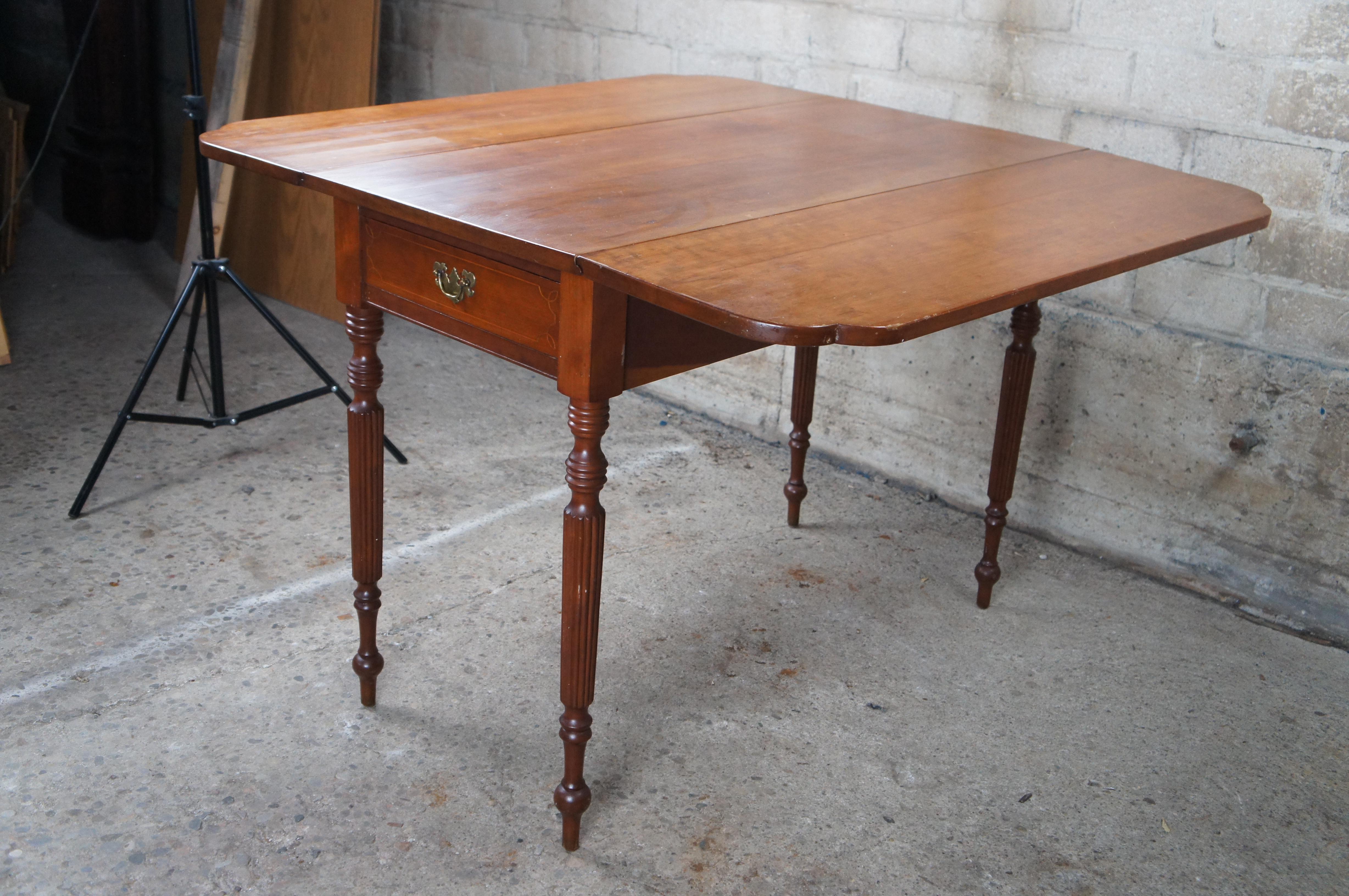 Antique 19th Century American Sheraton Cherry Drop Leaf Dining Console Table 40