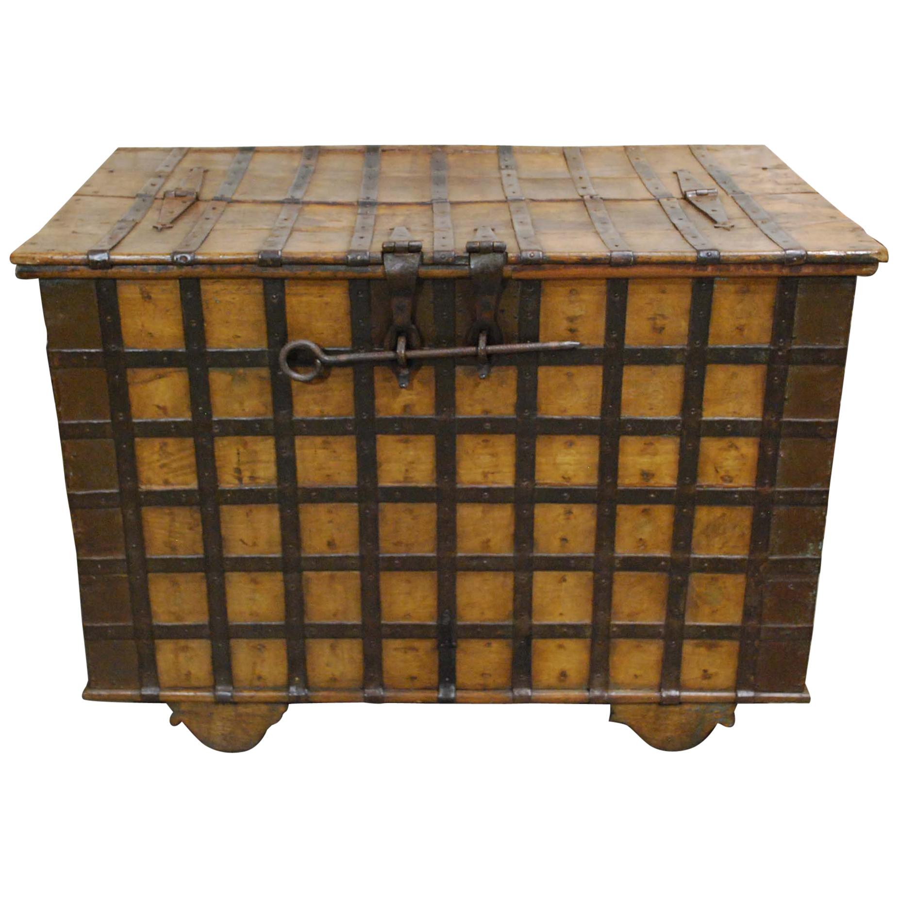 Antique 19th Century Anglo-Indian Haveli Trunk with Iron-Clad Fittings For Sale