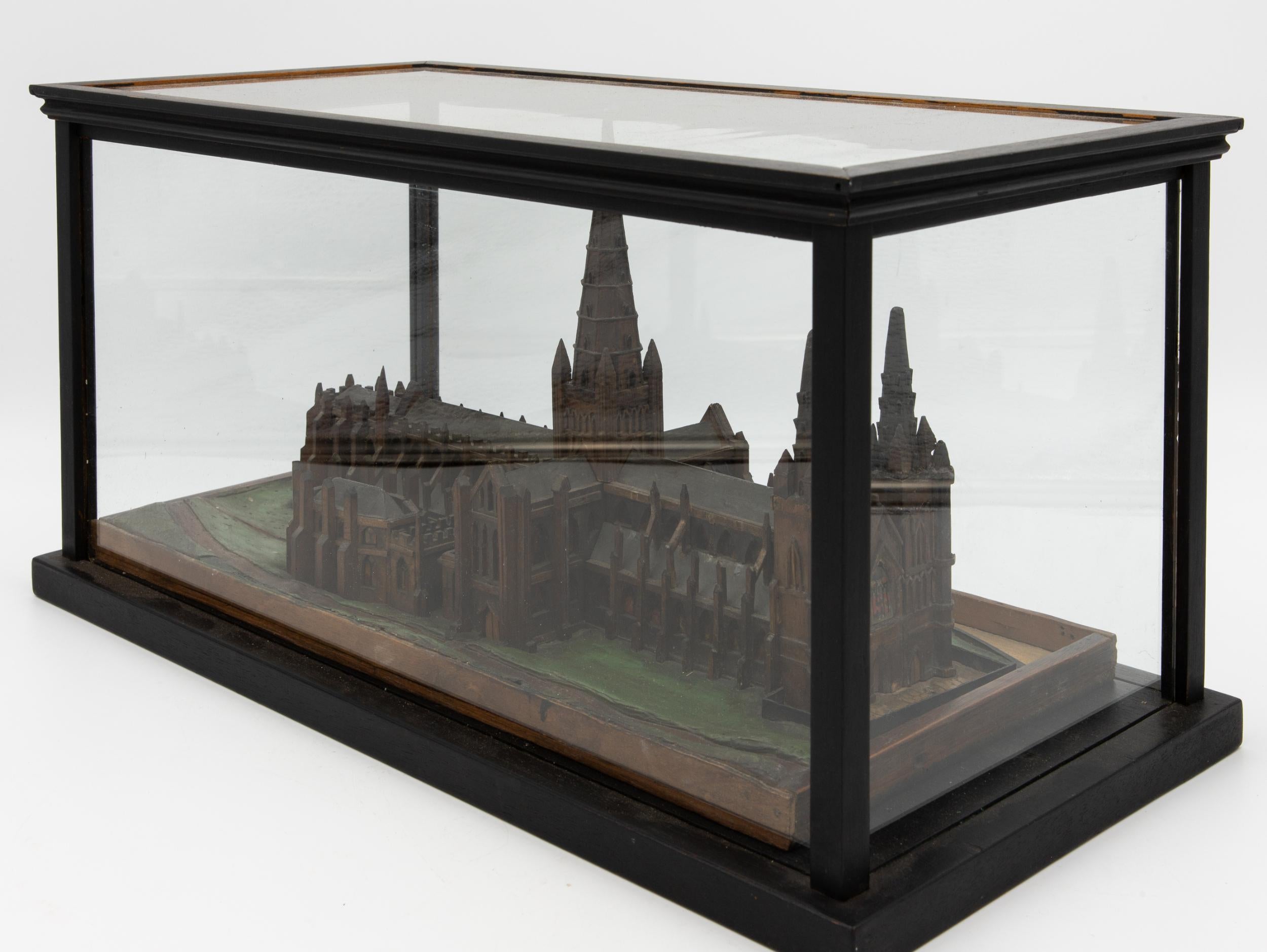 Antique 19th Century Architectural Model of Cathedral	 In Good Condition For Sale In South Salem, NY