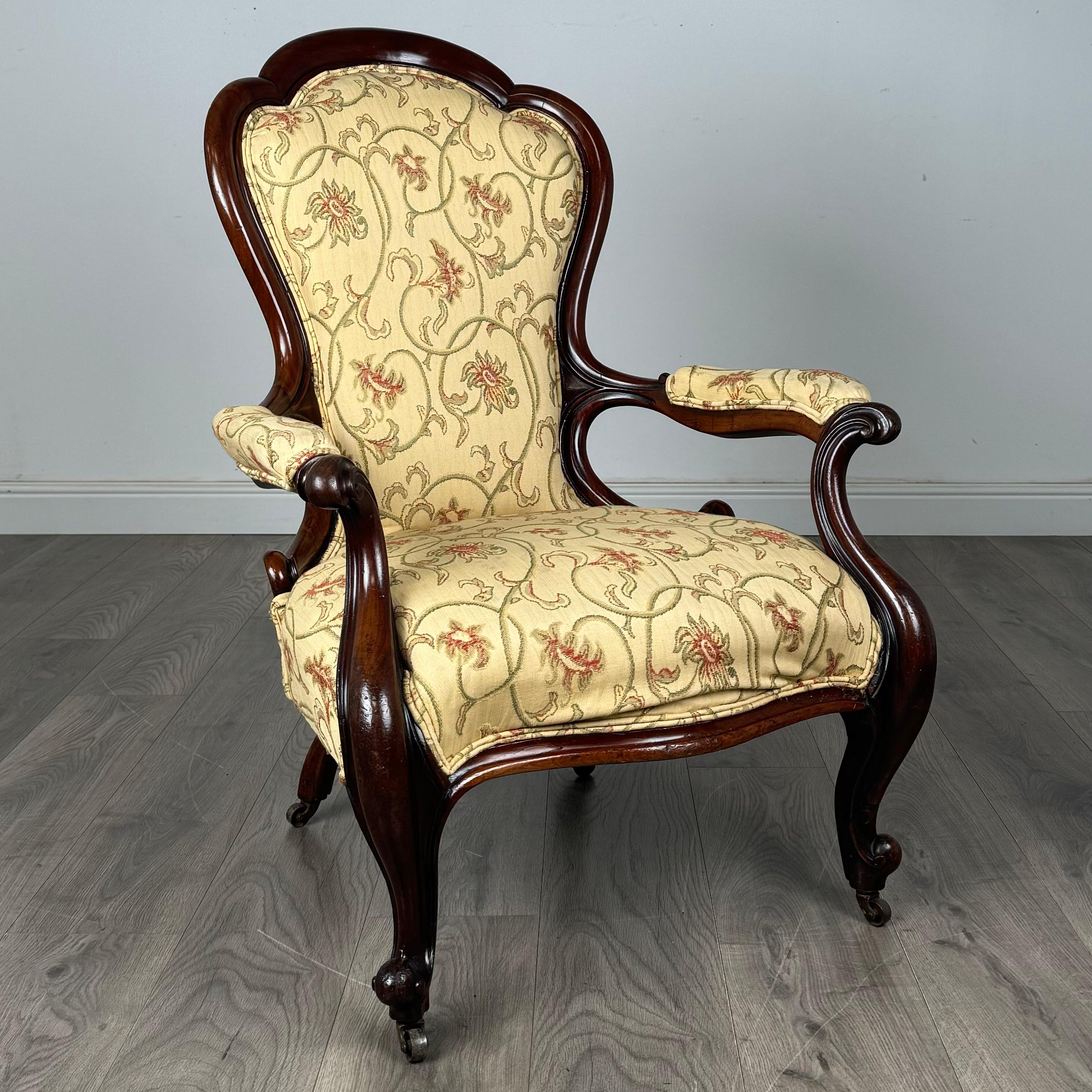 Fauteuil ancien du 19ème siècle en acajou (REF AF-3468) en vente 2