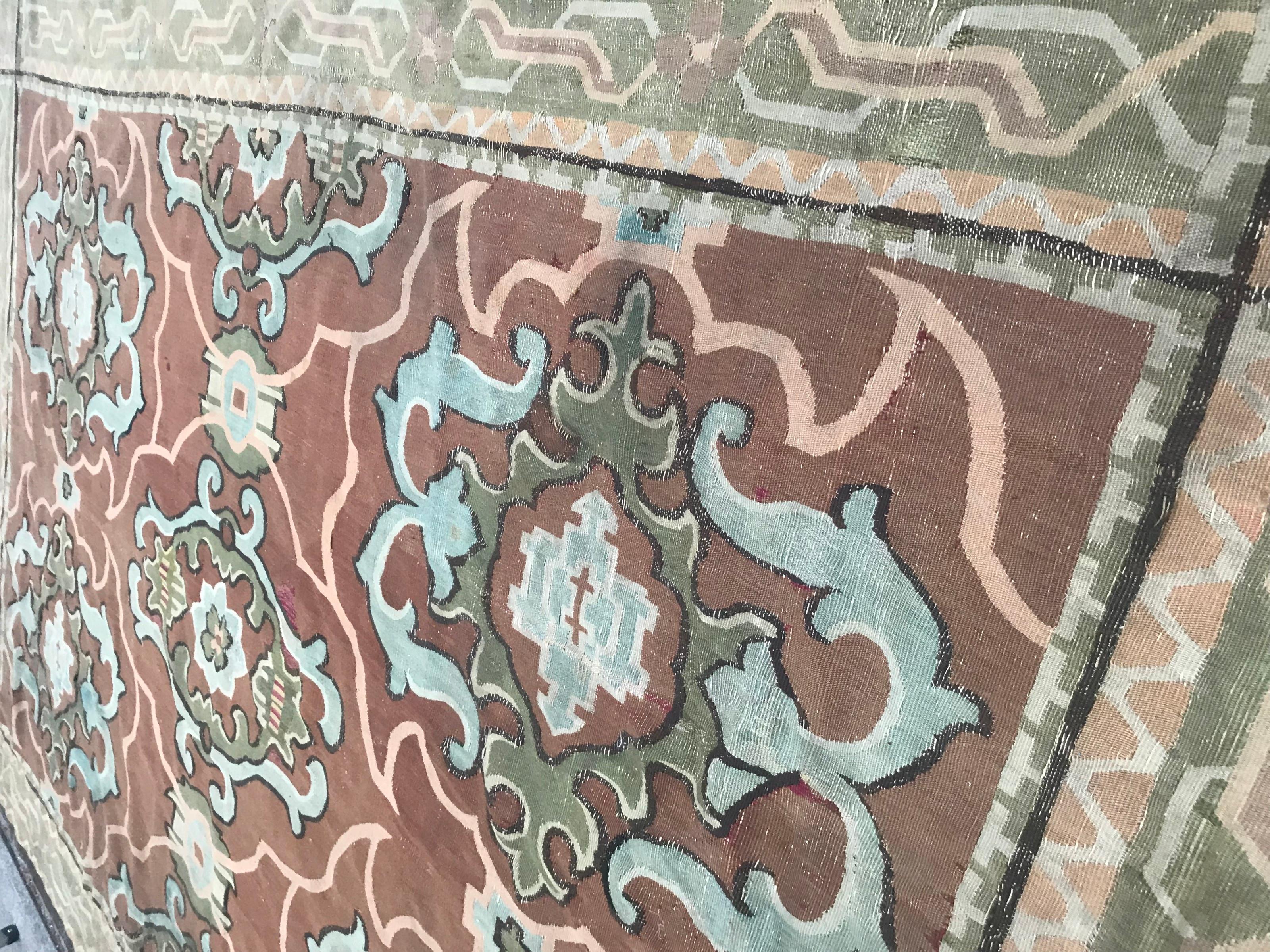 Bobyrug's Antiker Aubusson-Teppich aus dem 19. Jahrhundert im Stil des 18. im Angebot 8