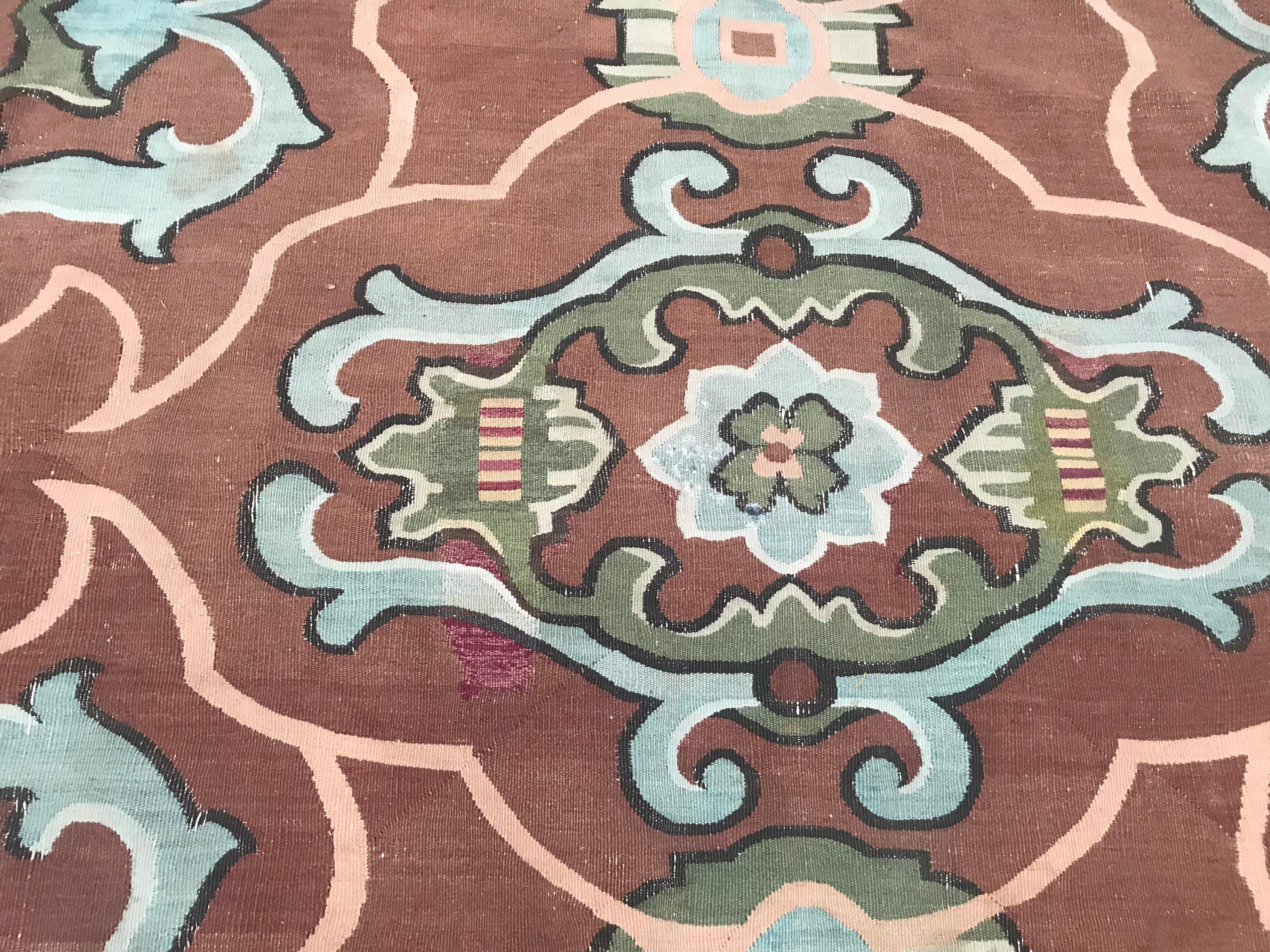 Bobyrug's Antiker Aubusson-Teppich aus dem 19. Jahrhundert im Stil des 18. im Angebot 3