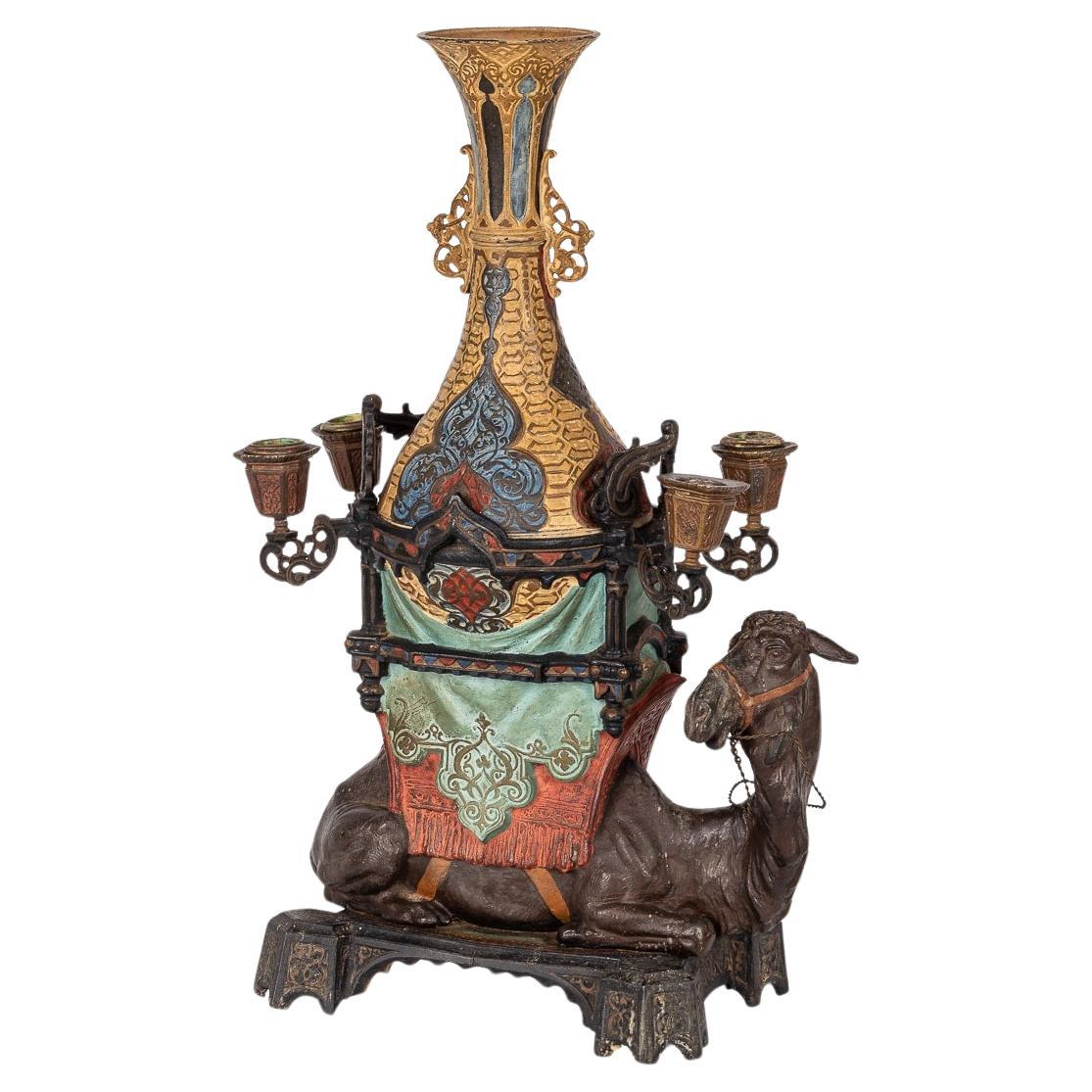 Antiker österreichischer Kamelkandelaber aus kalt bemalter Metall, 19. Jahrhundert, um 1880 im Angebot