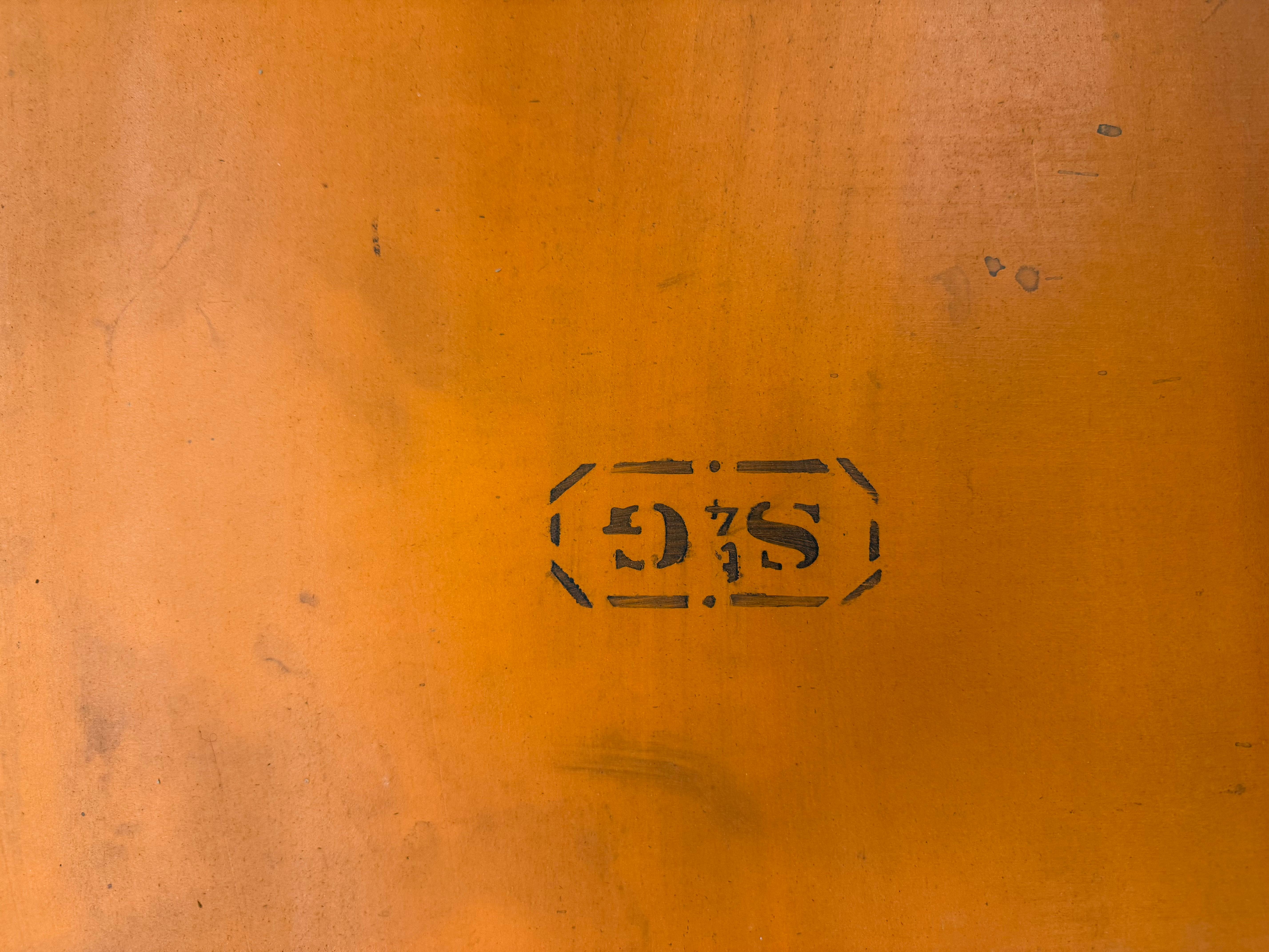 Antiguo espejo Louis Philippe francés auténtico pintado y dorado del siglo XIX en venta 7