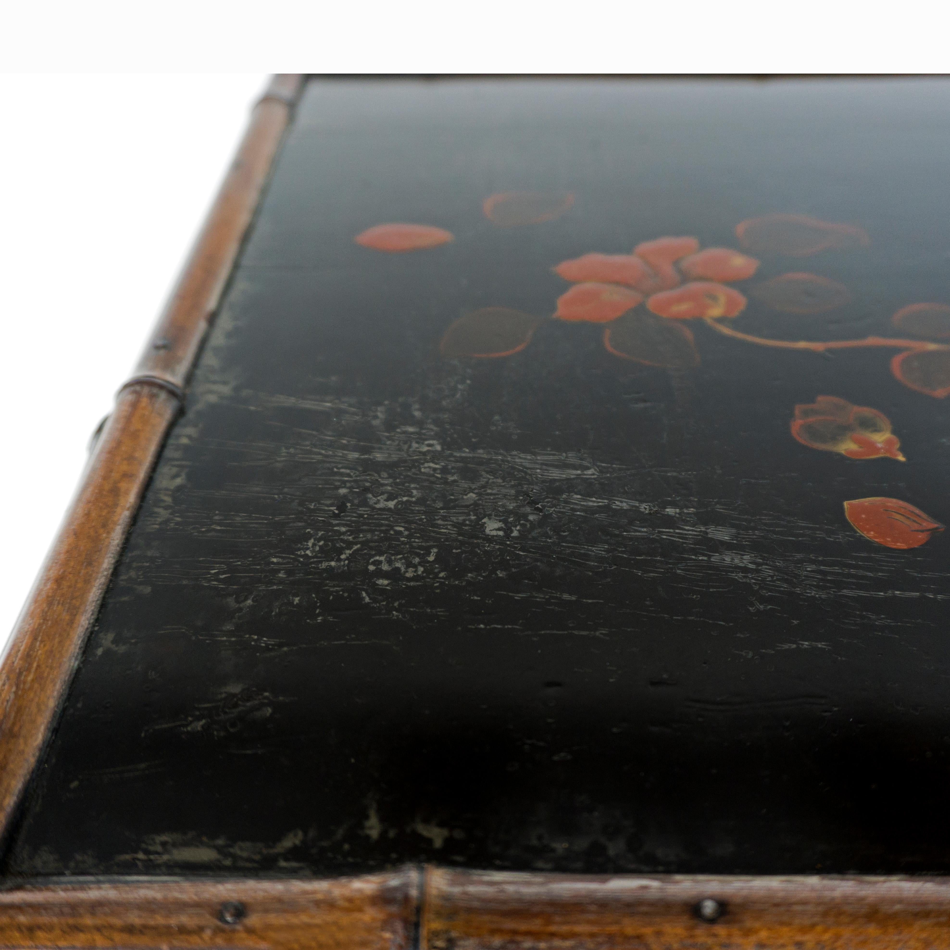 Antique 19th Century Bamboo Two Tier Side Table with Lacquared Chinoiserie Decor For Sale 8