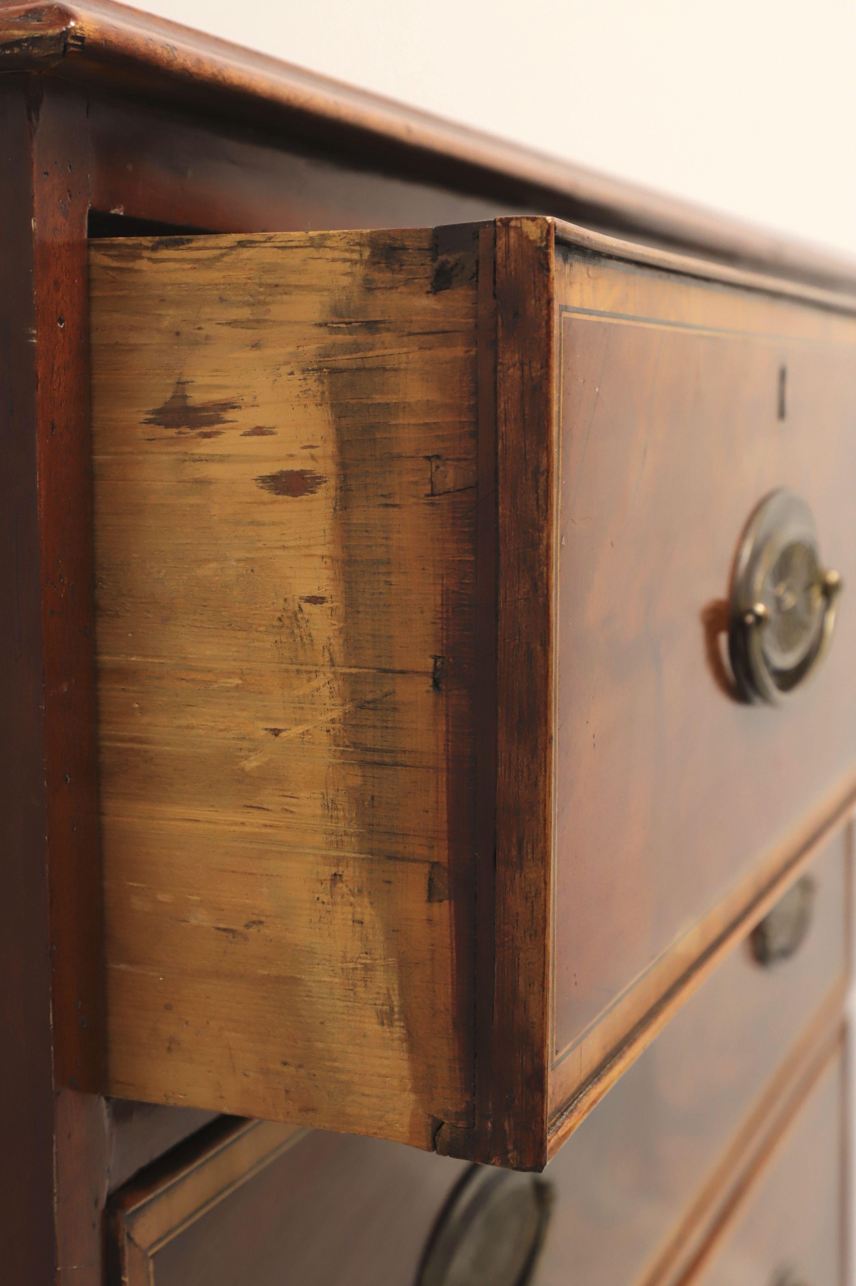 Antique 19th Century Banded Mahogany Georgian Five-Drawer Chest For Sale 4