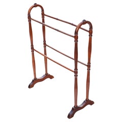 Ancien porte-serviettes en hêtre et pin du 19ème siècle - Meubles en pin et hêtre